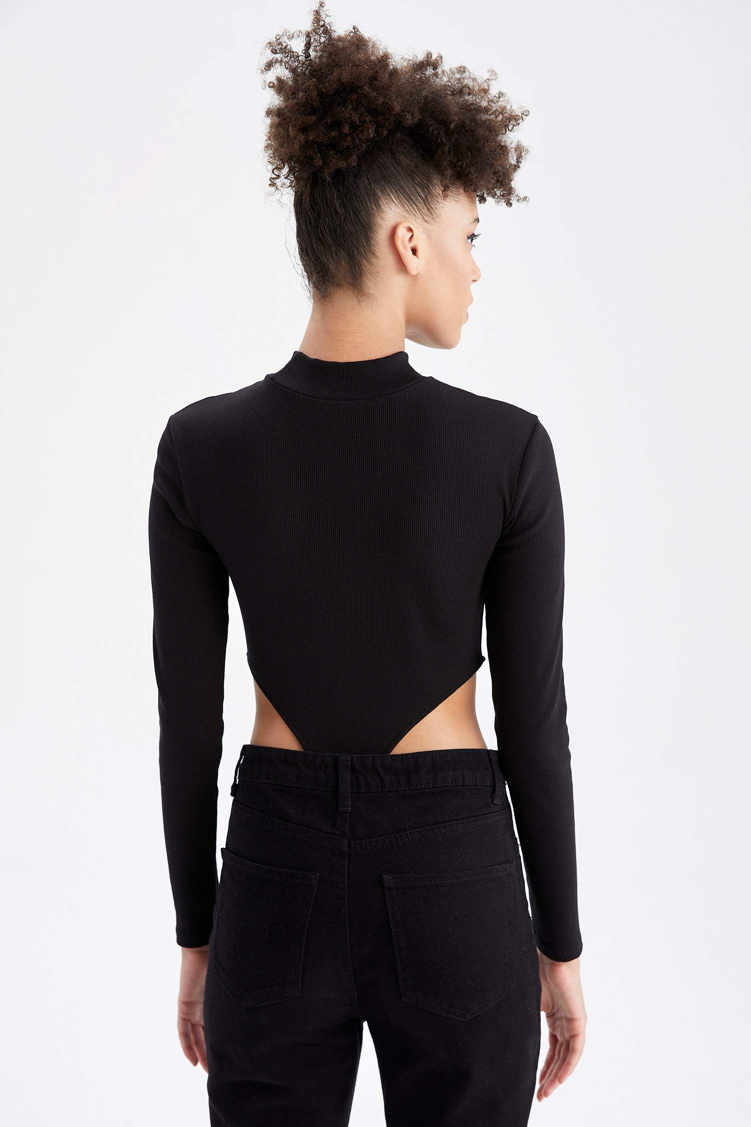 Coool Dik Yaka Slim Fit Bel Detaylı Body