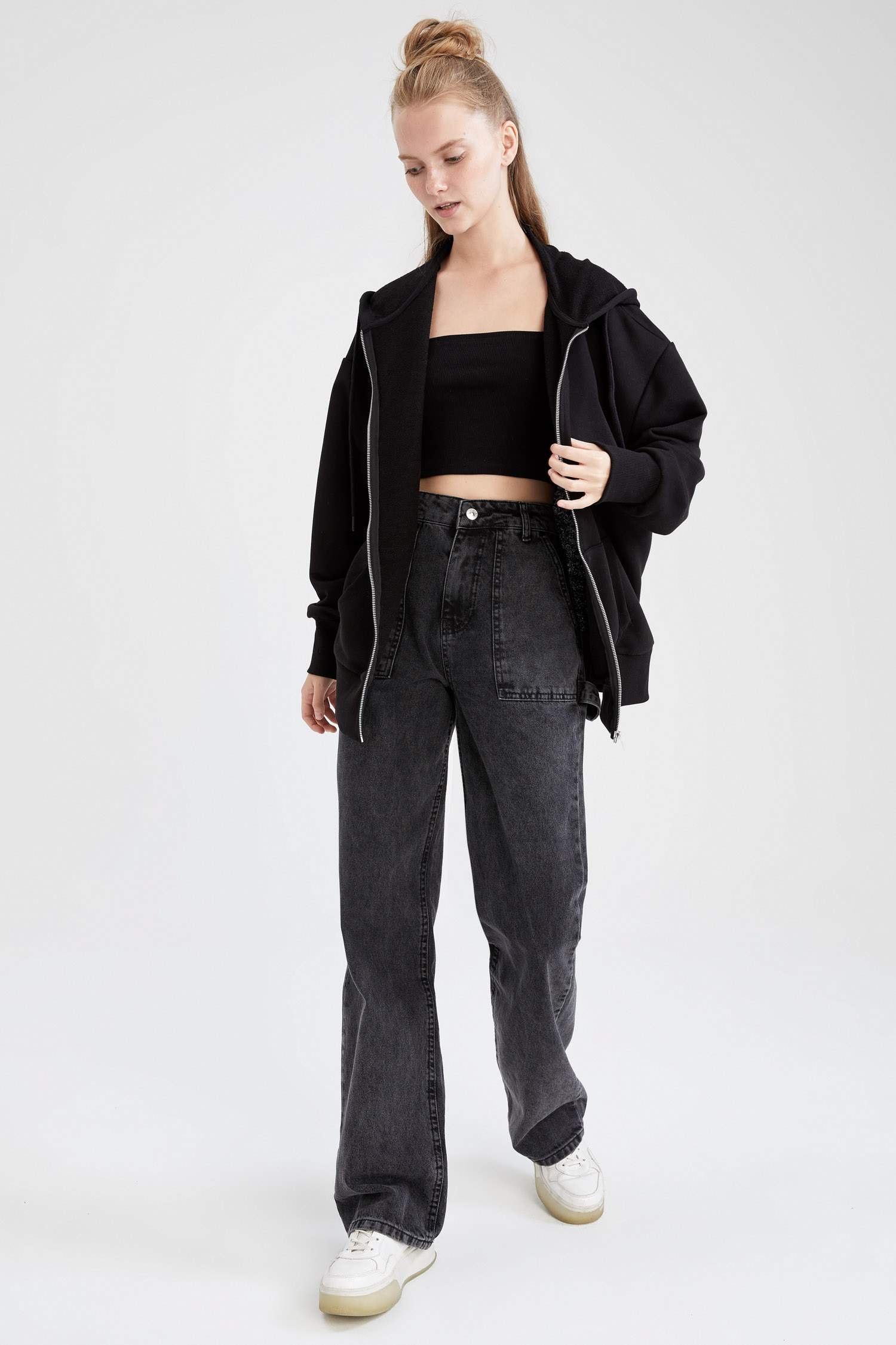 Kapüşonlu Oversize Fit Cep Detaylı Fermuarlı Sweat Hırka