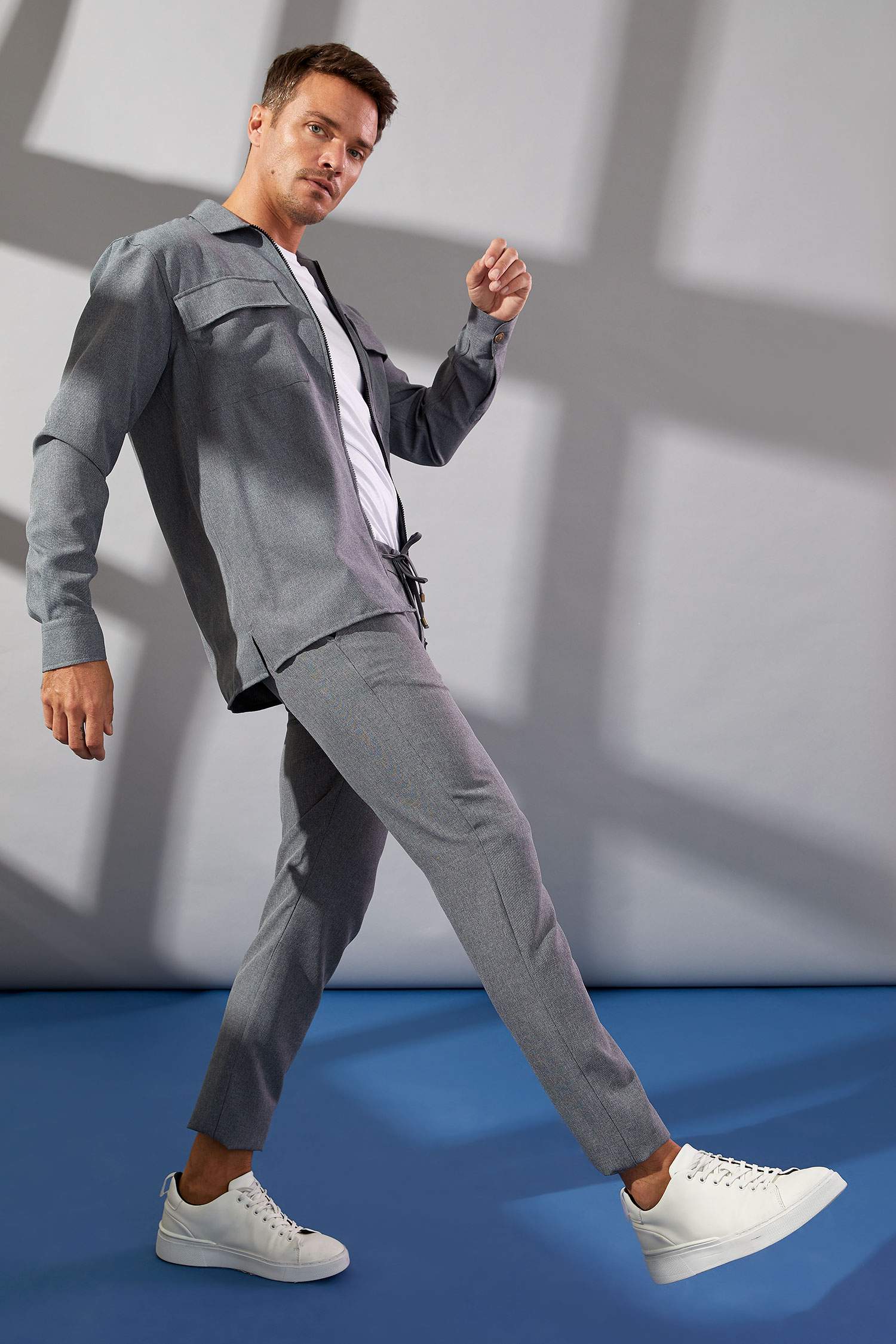 Jogger Fit Beli Bağcıklı Chino Pantolon