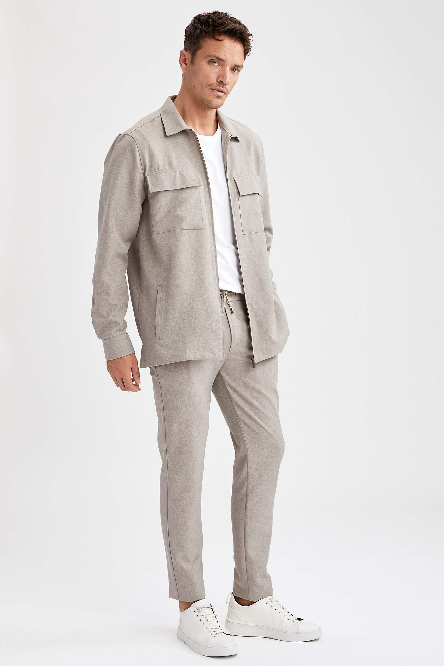 Jogger Fit Beli Bağcıklı Chino Pantolon