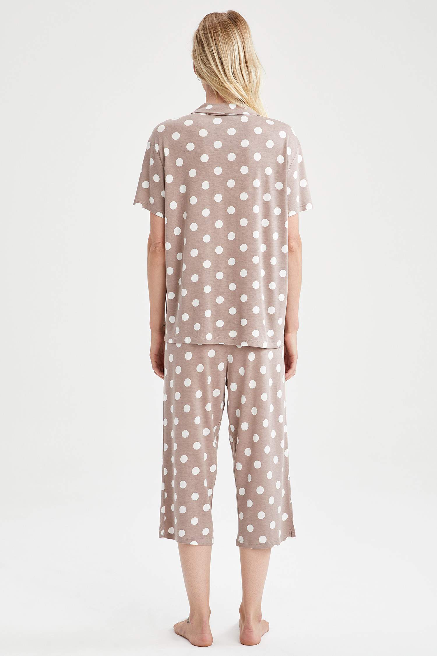 Gömlek Yaka Üst ve Elastik Belli Relax Fit Kaprili Pijama Takımı