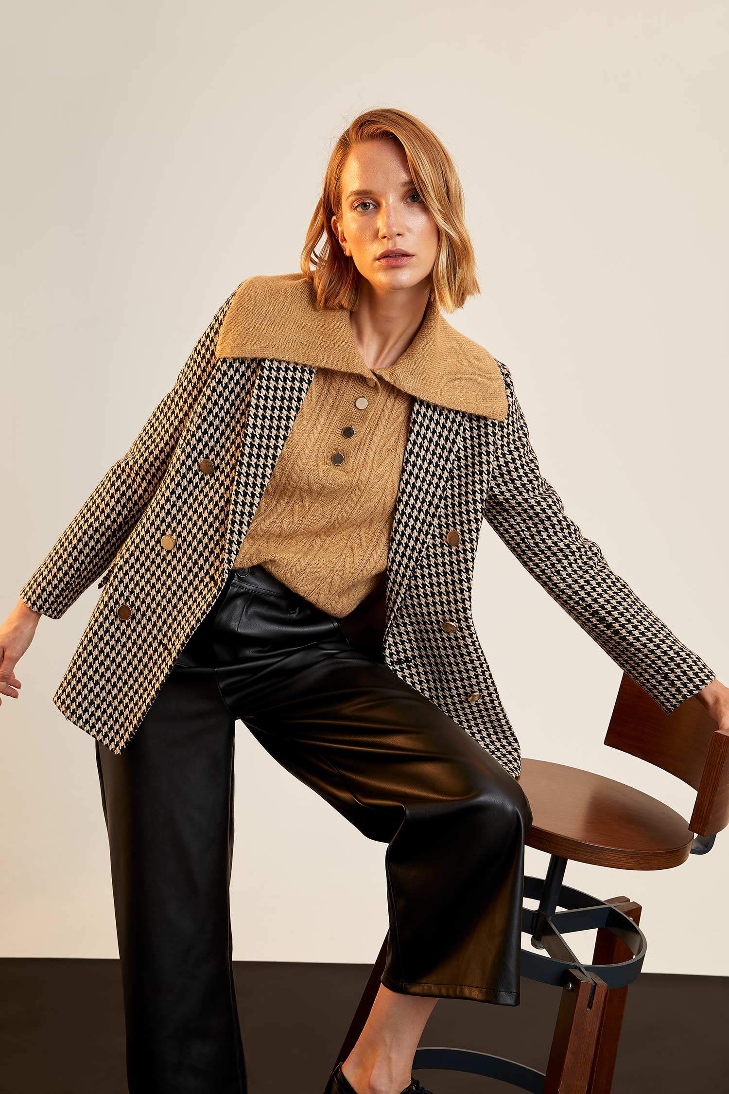 Oversize Fit Kaz Ayağı Desenli Dokulu Tuvit Blazer Ceket