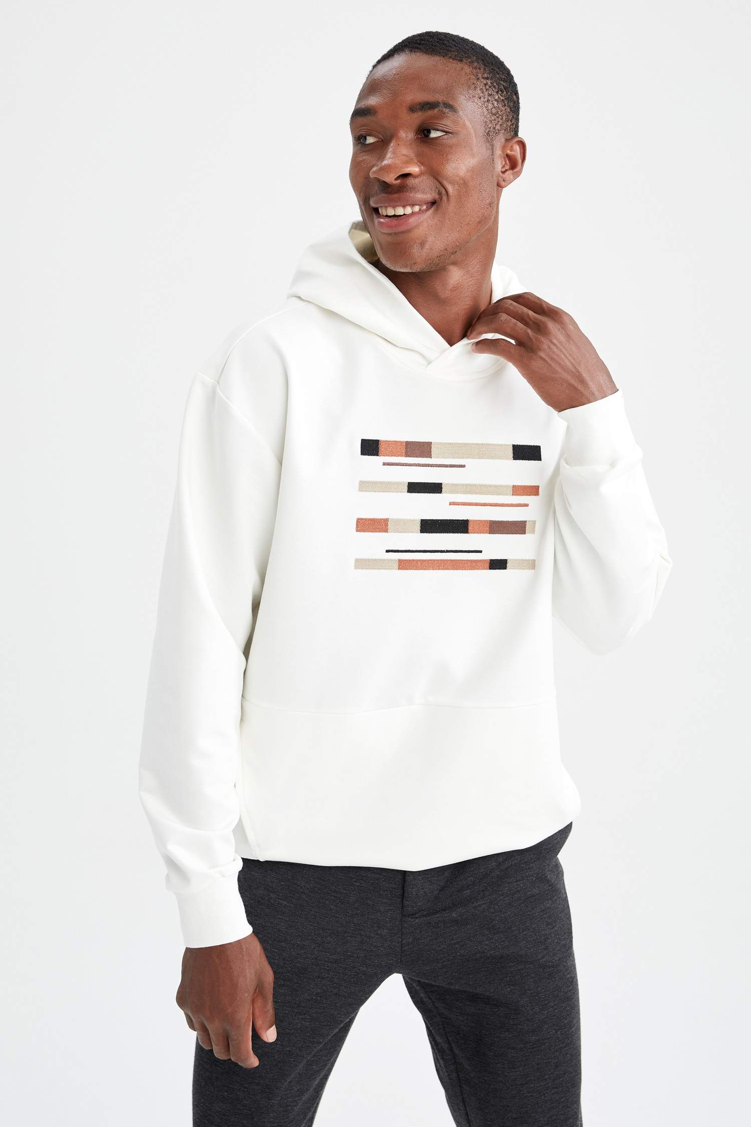Oversize Fit Kapüşonlu İşlemeli Fleto Cepli Uzun Kollu Sweatshirt