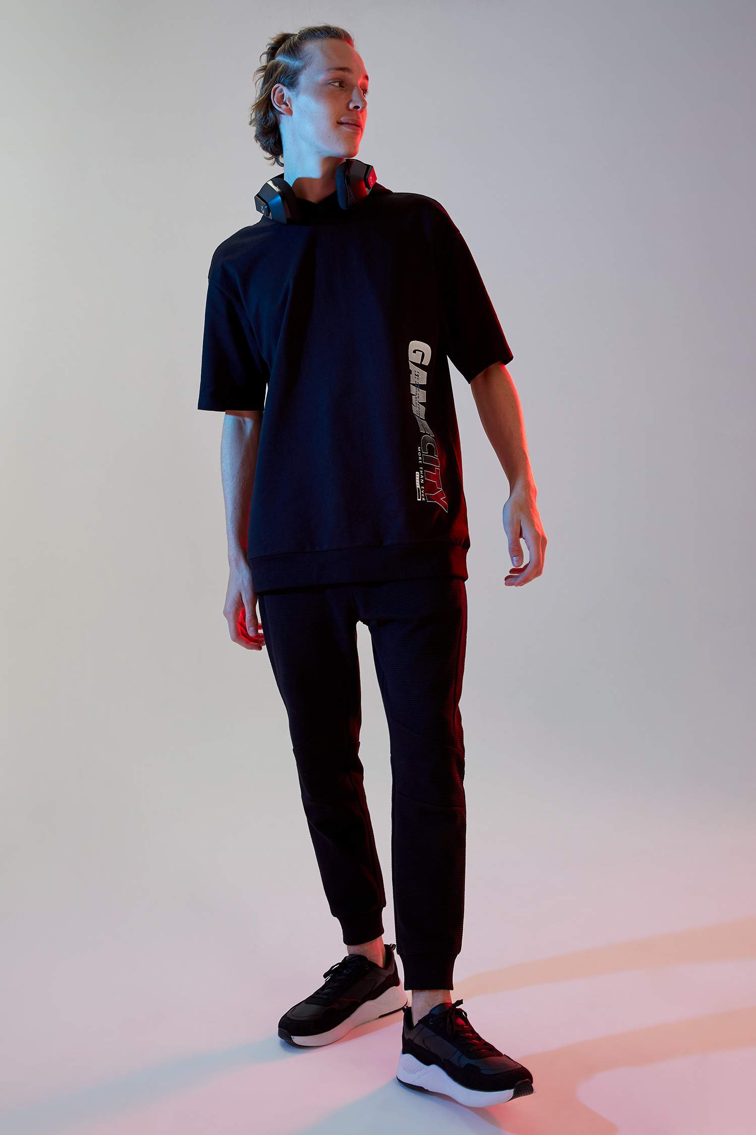 Oversize Fit Baskılı Kapüşonlu Kısa Kollu Pamuklu Sweatshirt