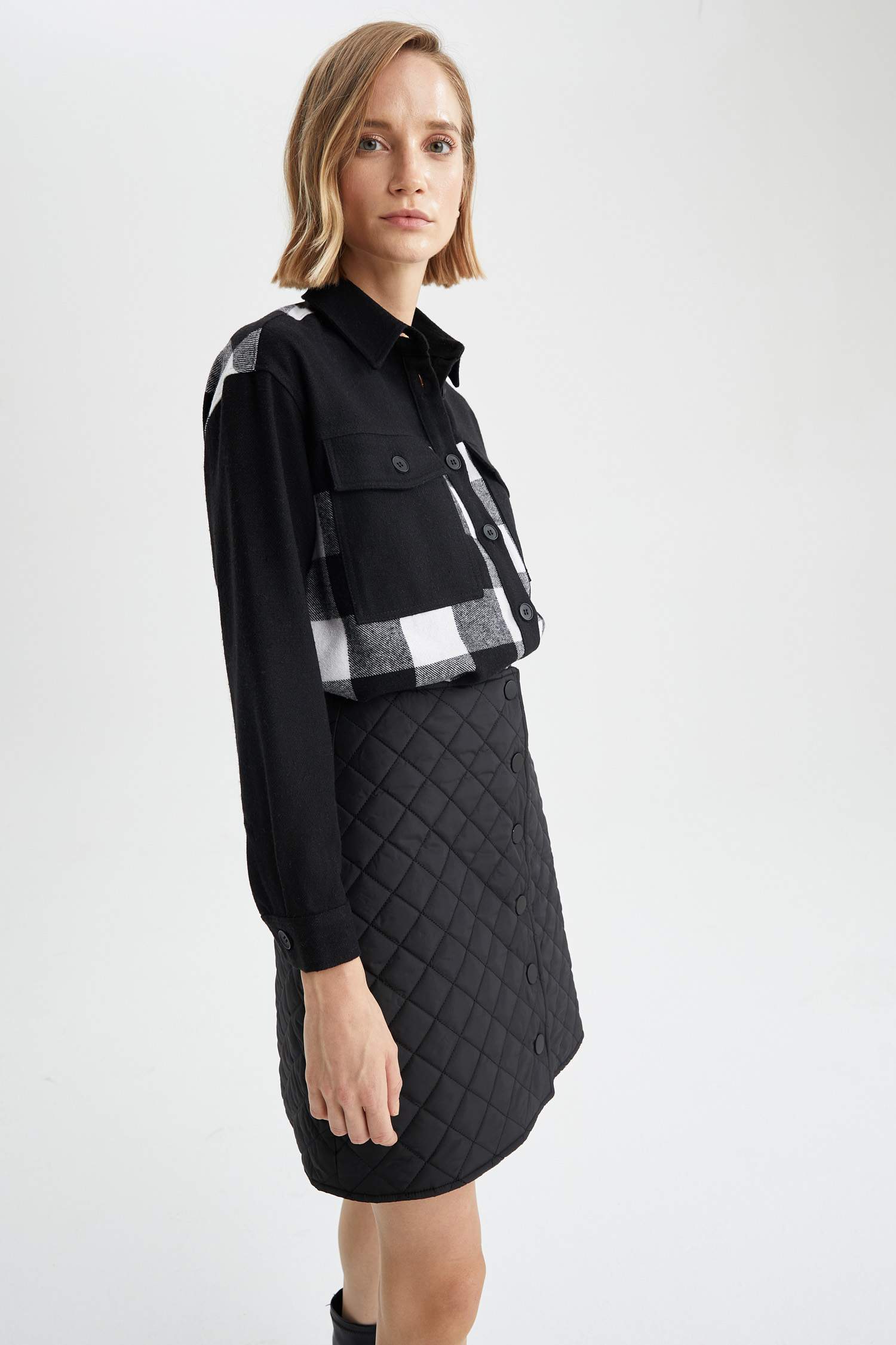 Oversize Fit Cep Detaylı Kareli Uzun Kollu Gömlek