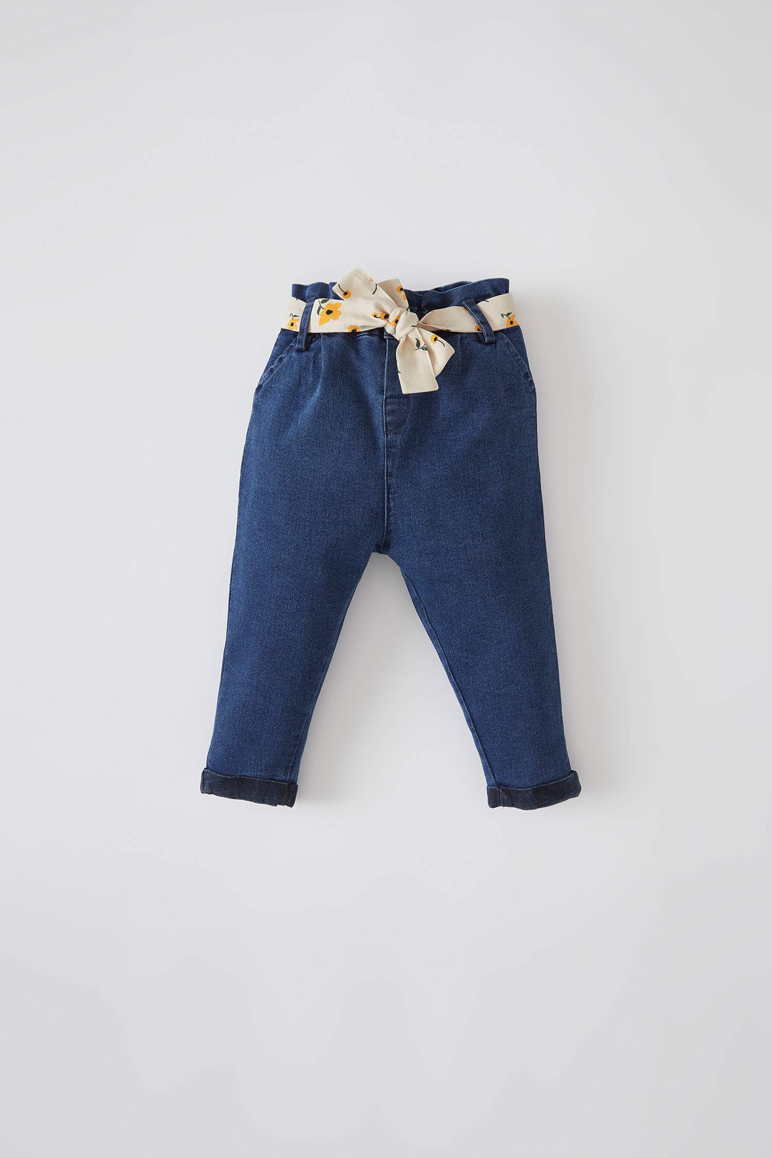 Kız Bebek Kuşaklı Jean Pantolon