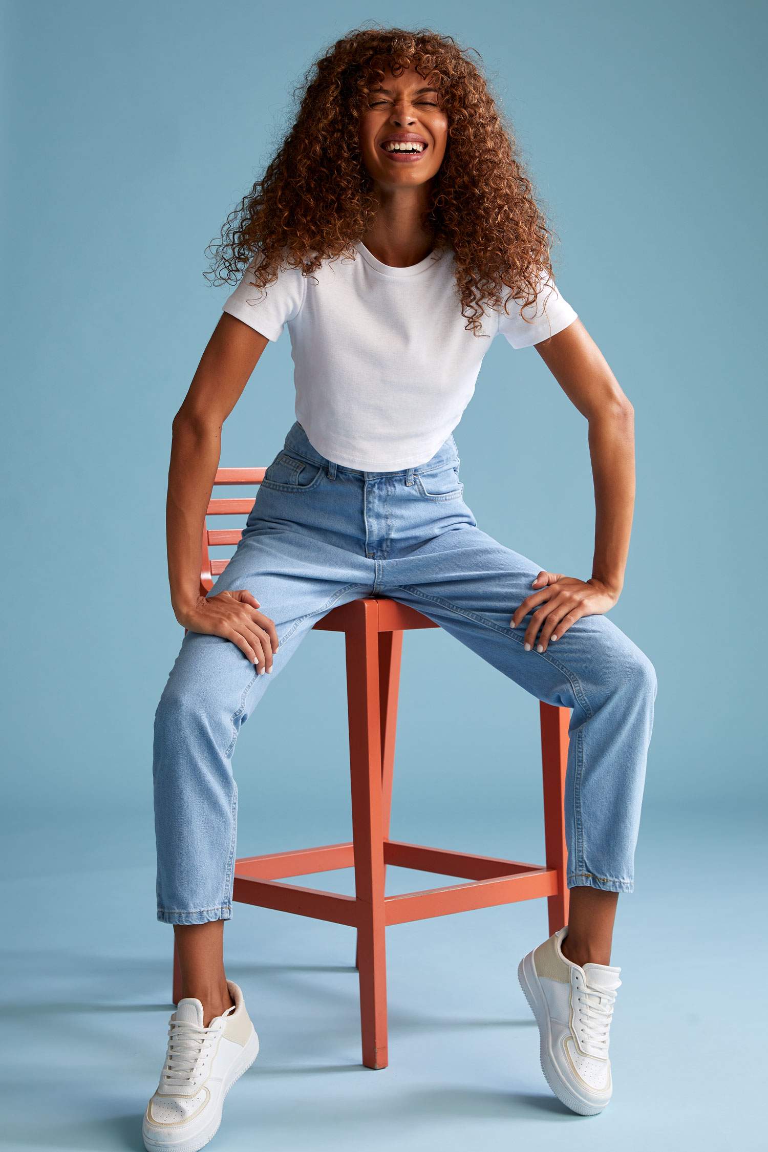 Lina Mom Fit Yıkamalı Jean Pantolon