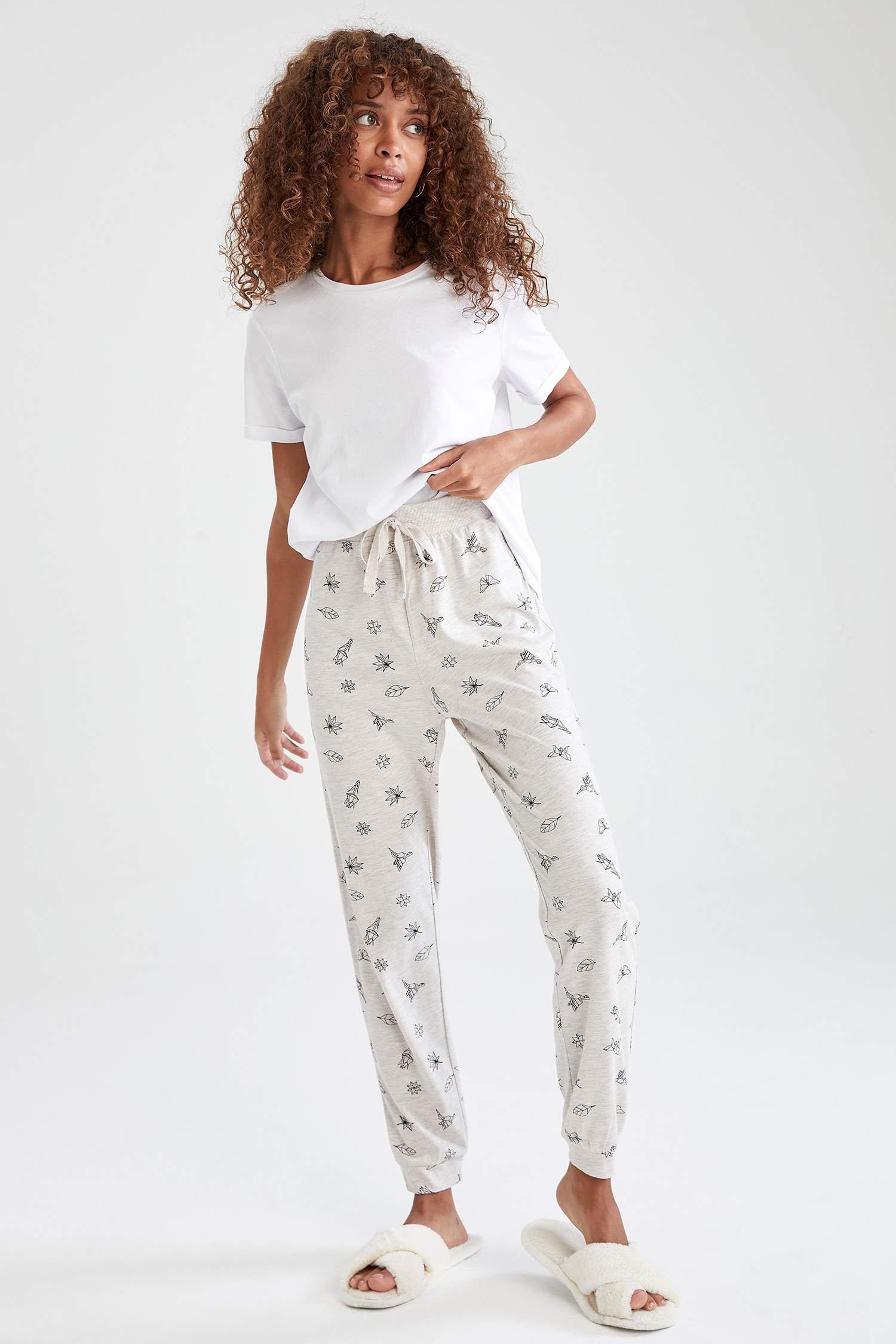 Çizgi Desenli Beli Bağcıklı Relax Fit Jogger Pijama Altı