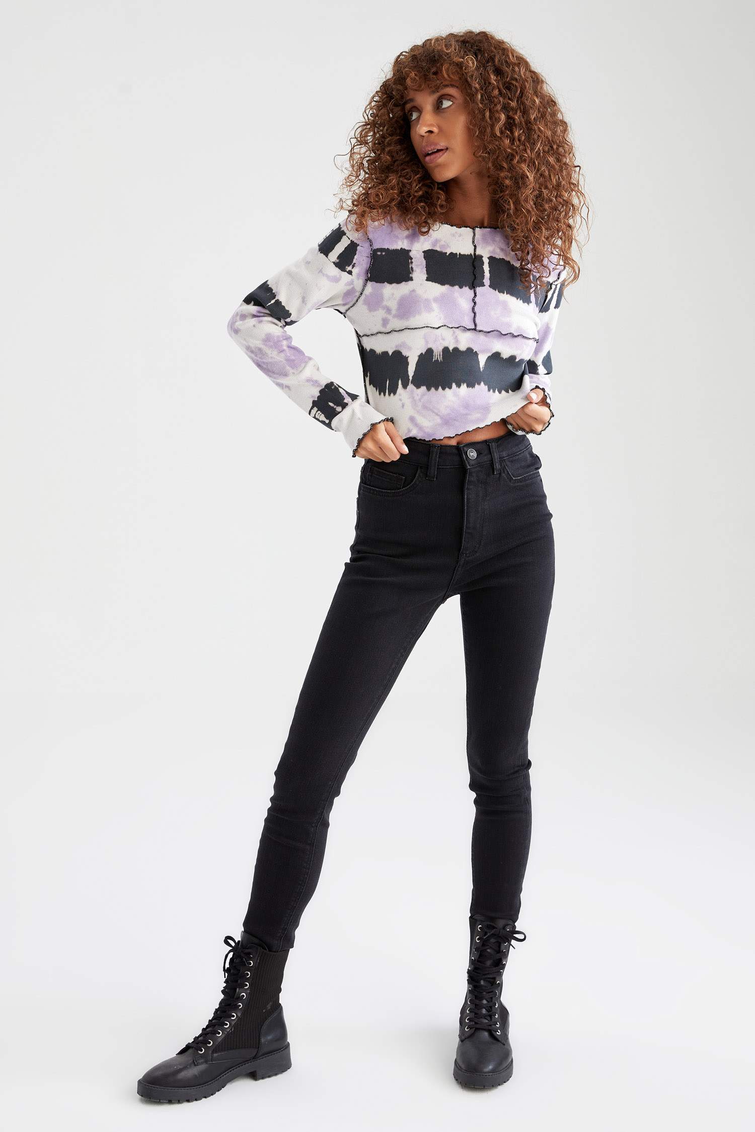 Coool Batik Baskılı Renk Bloklu Uzun Kollu Slim Fit Crop Tişört