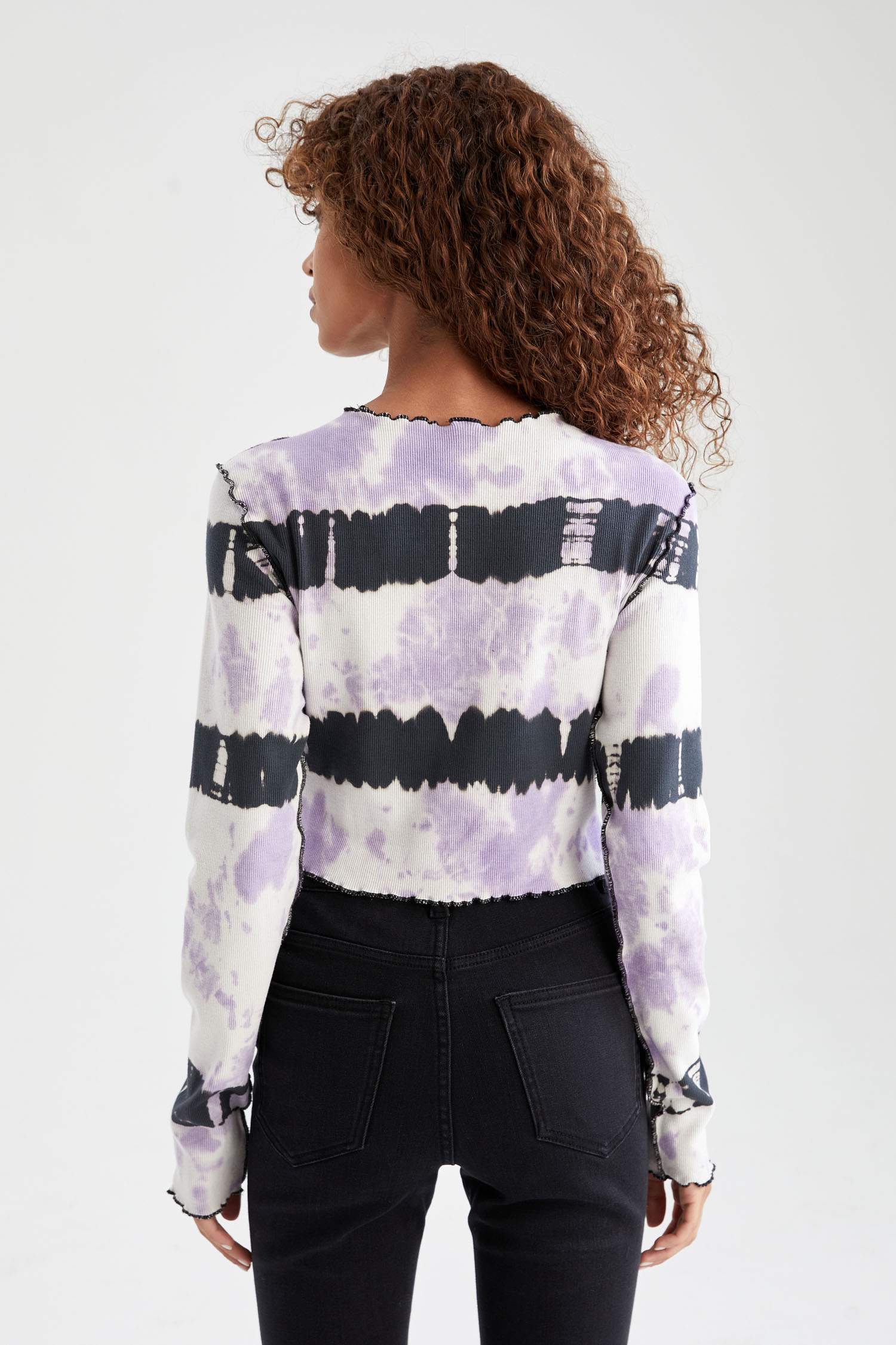 Coool Batik Baskılı Renk Bloklu Uzun Kollu Slim Fit Crop Tişört