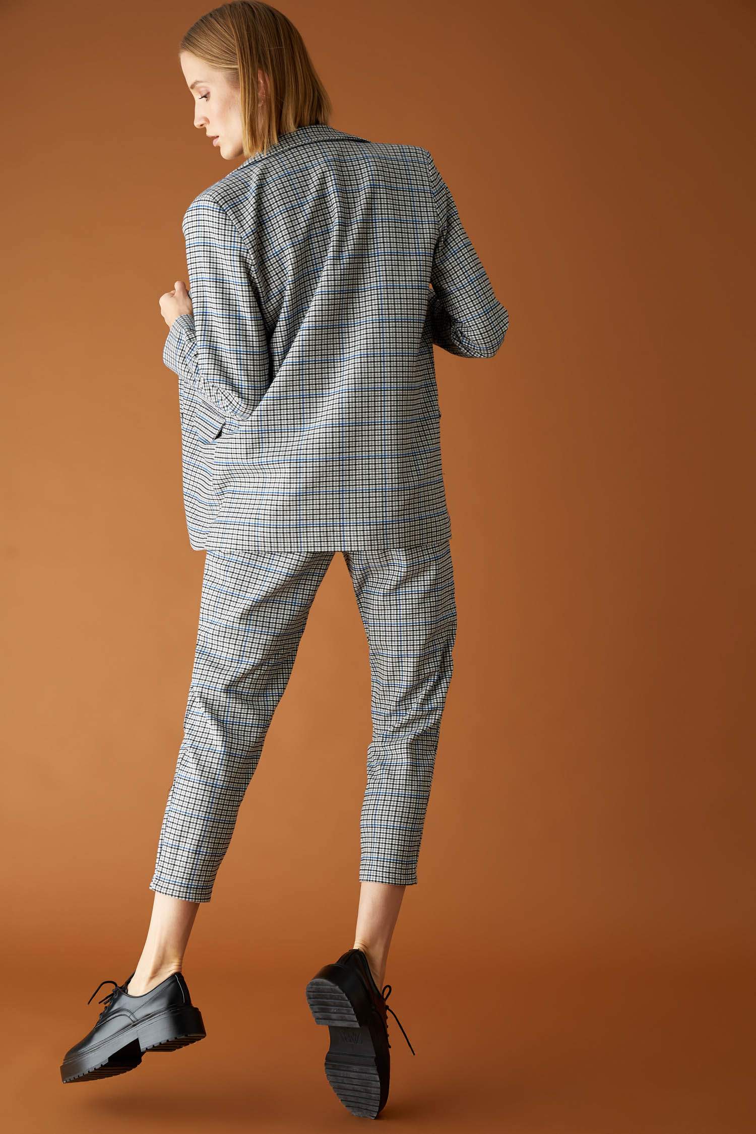 Ekoseli Beli Bağcıklı Relax Fit Jogger Pantolon