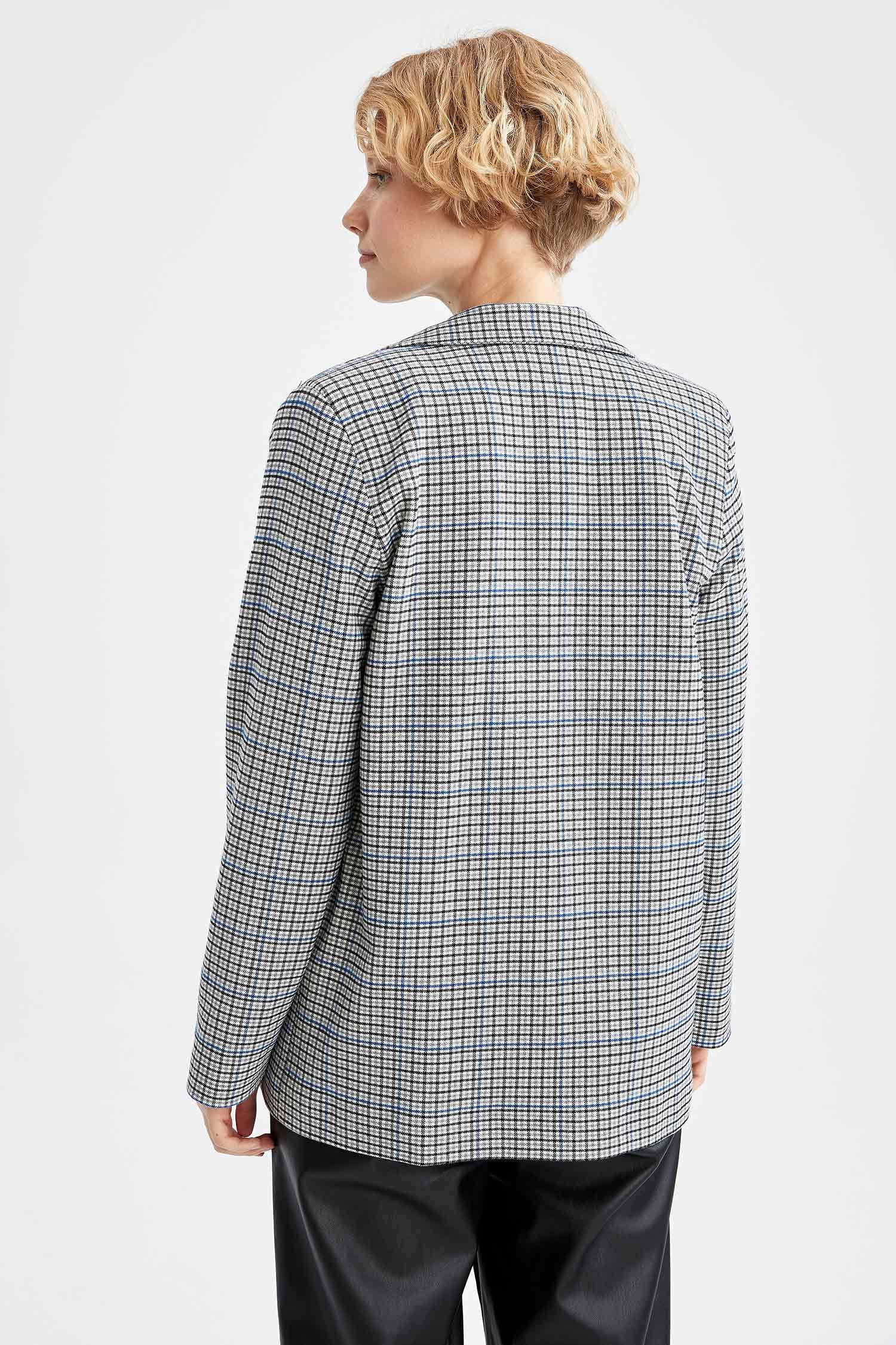 Kareli Kapaklı Cepli Oversize Fit Uzun Kollu Blazer Ceket