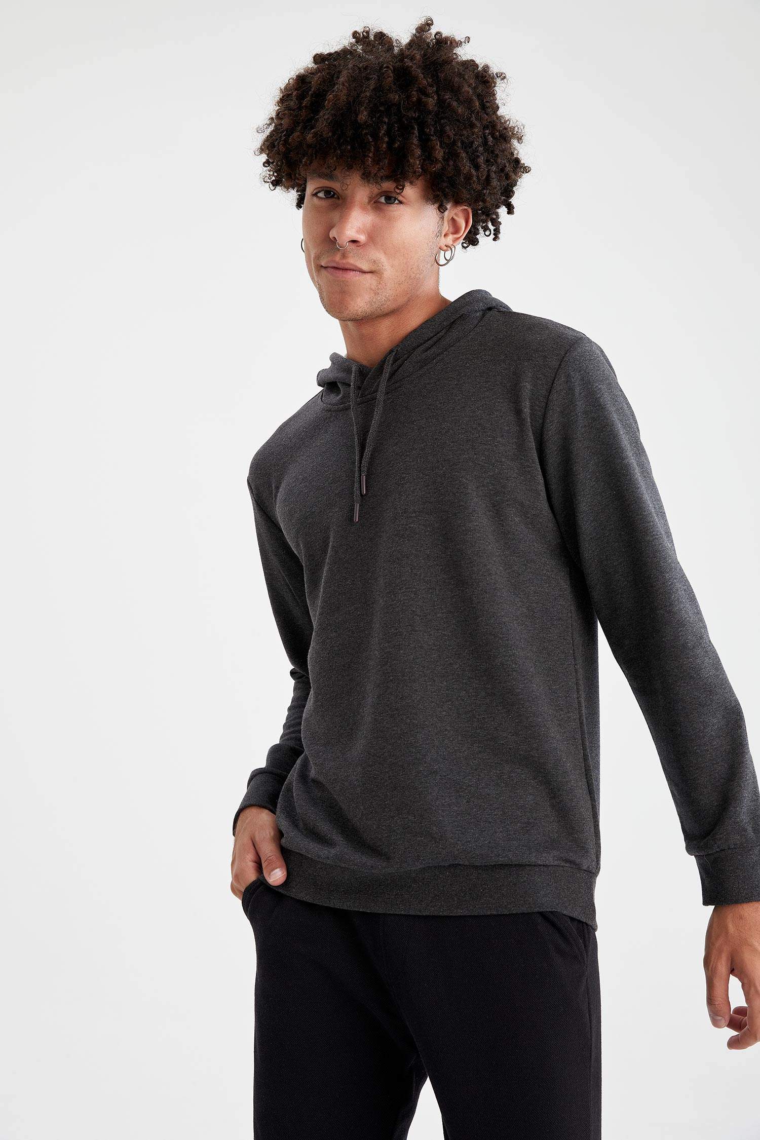 Regular Fit Kapüşonlu Uzun Kollu Pamuklu Sweatshirt