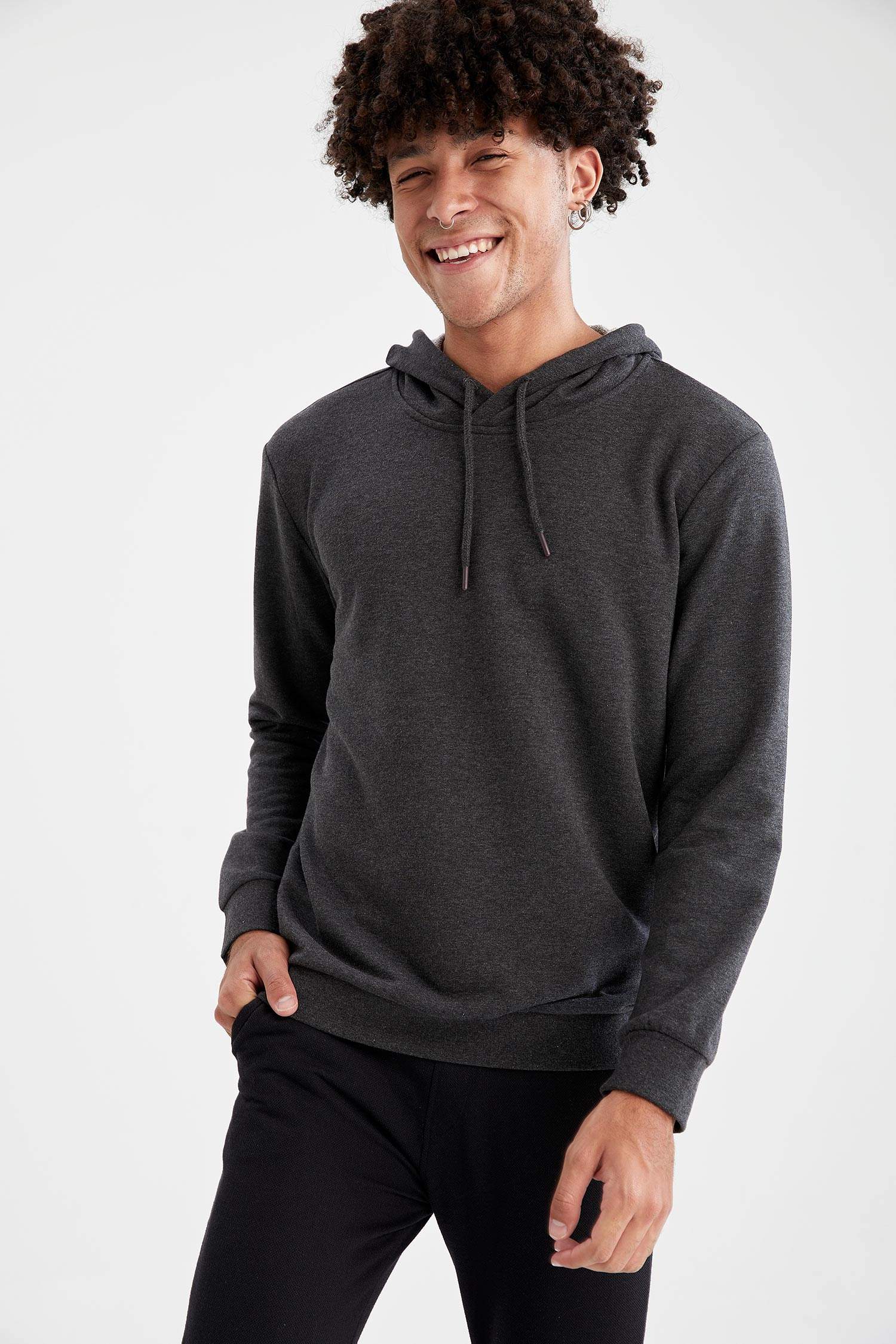 Regular Fit Kapüşonlu Uzun Kollu Pamuklu Sweatshirt
