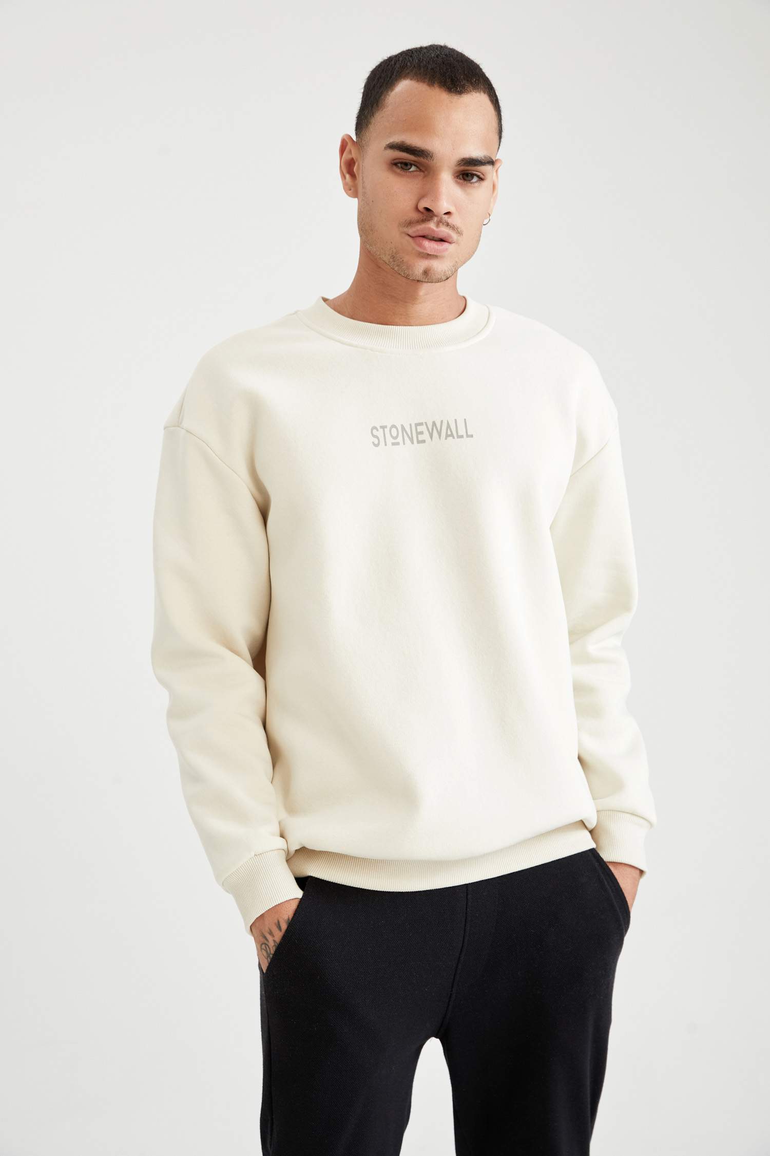 Boxy Fit Bisiklet Yaka Baskılı İçi Yumuşak Tüylü Sweatshirt