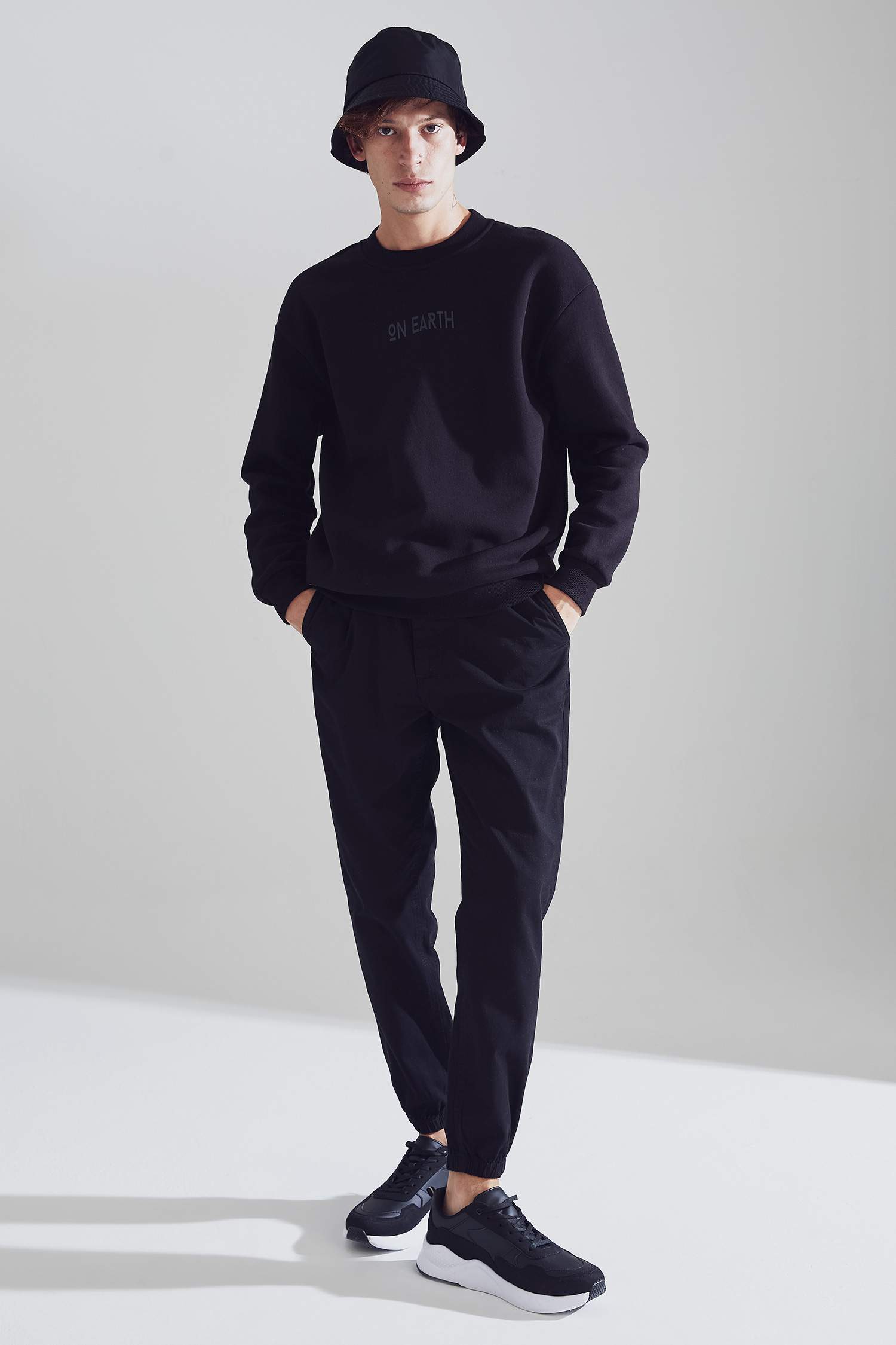 Boxy Fit Bisiklet Yaka Baskılı İçi Yumuşak Tüylü Sweatshirt