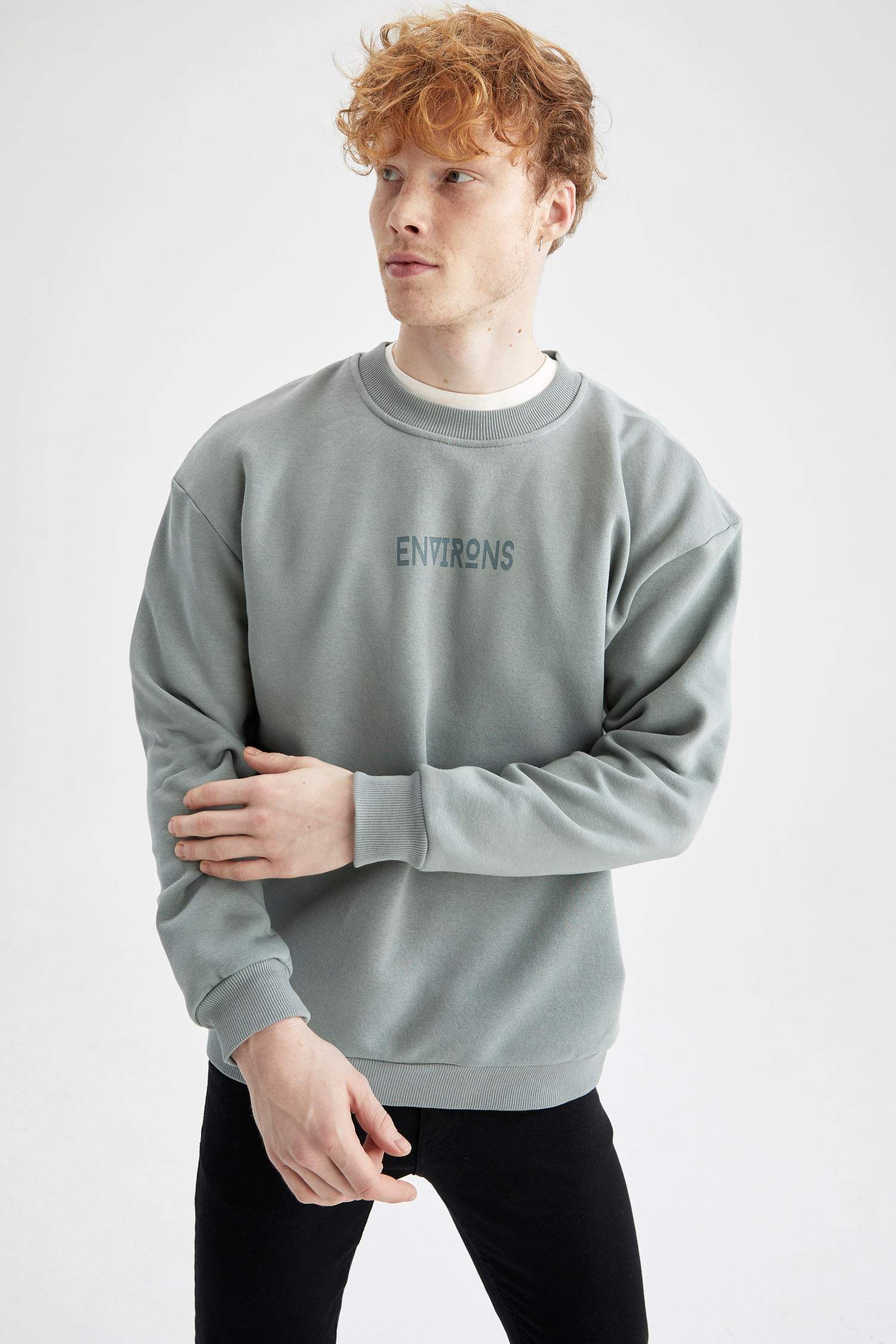 Boxy Fit Bisiklet Yaka Baskılı İçi Yumuşak Tüylü Sweatshirt