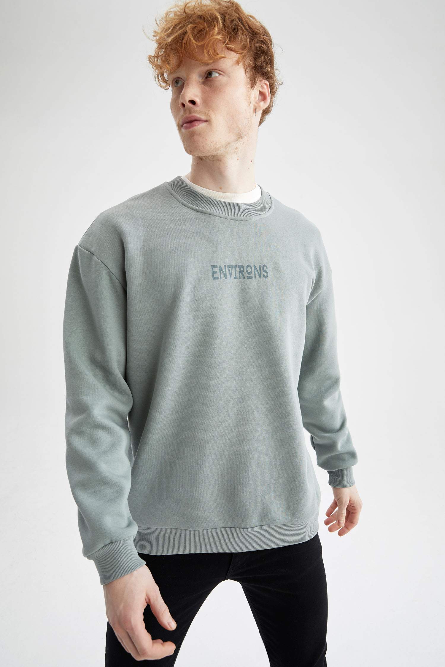 Boxy Fit Bisiklet Yaka Baskılı İçi Yumuşak Tüylü Sweatshirt