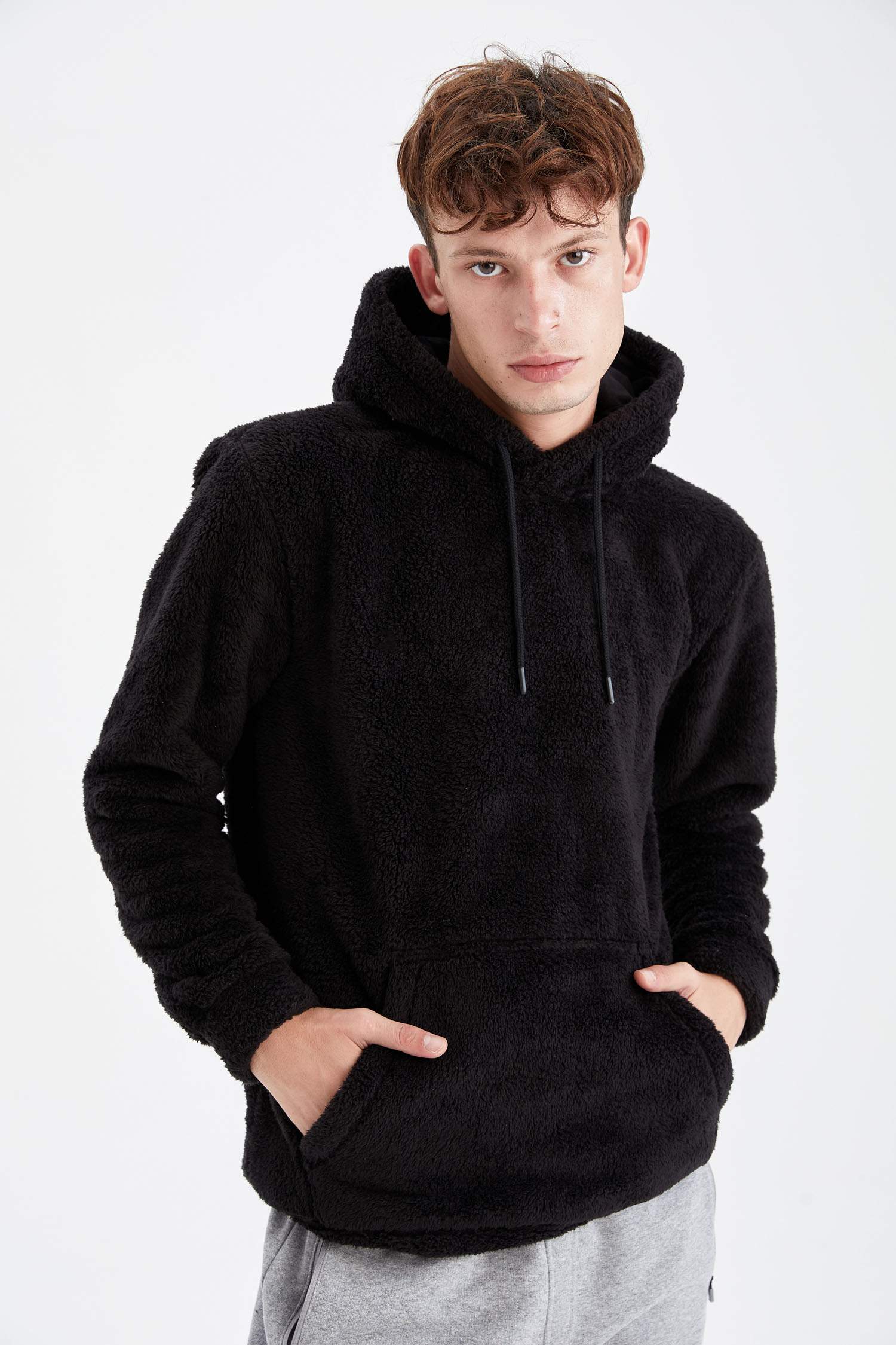 Regular Fit Kapüşonlu Kanguru Cepli Isı Yalıtımlı Warmtech Uzun Kollu Sweatshirt