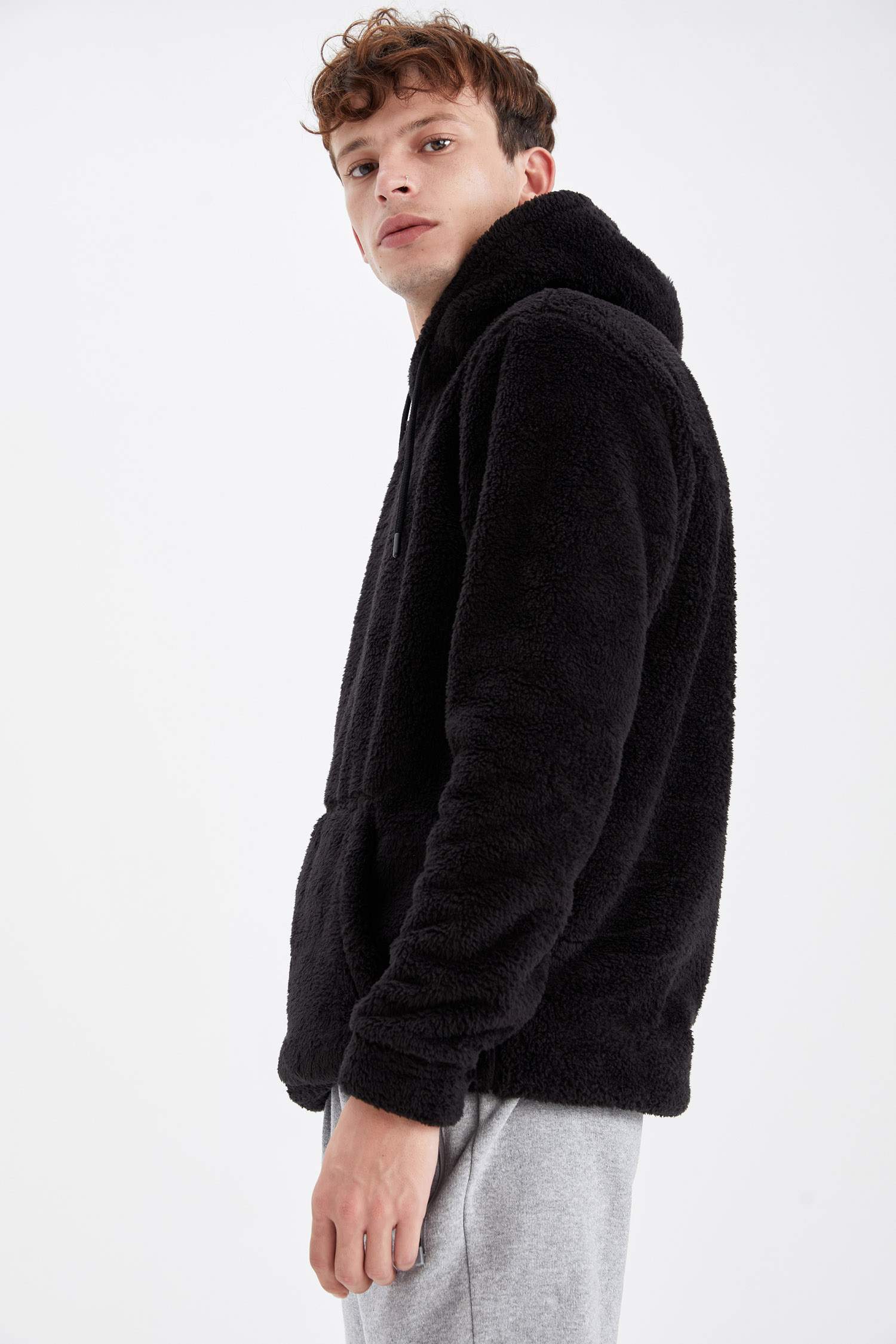 Regular Fit Kapüşonlu Kanguru Cepli Isı Yalıtımlı Warmtech Uzun Kollu Sweatshirt