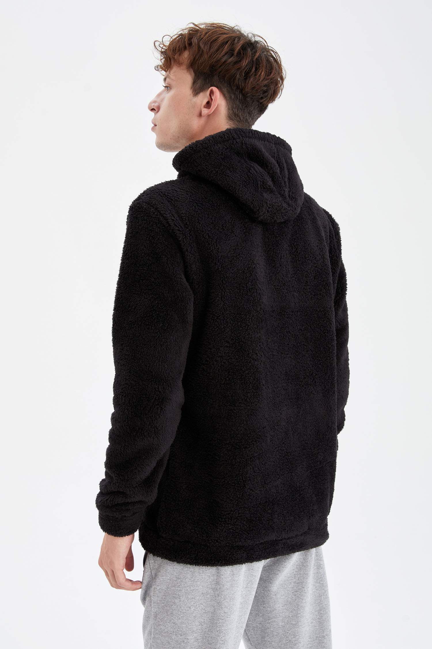 Regular Fit Kapüşonlu Kanguru Cepli Isı Yalıtımlı Warmtech Uzun Kollu Sweatshirt