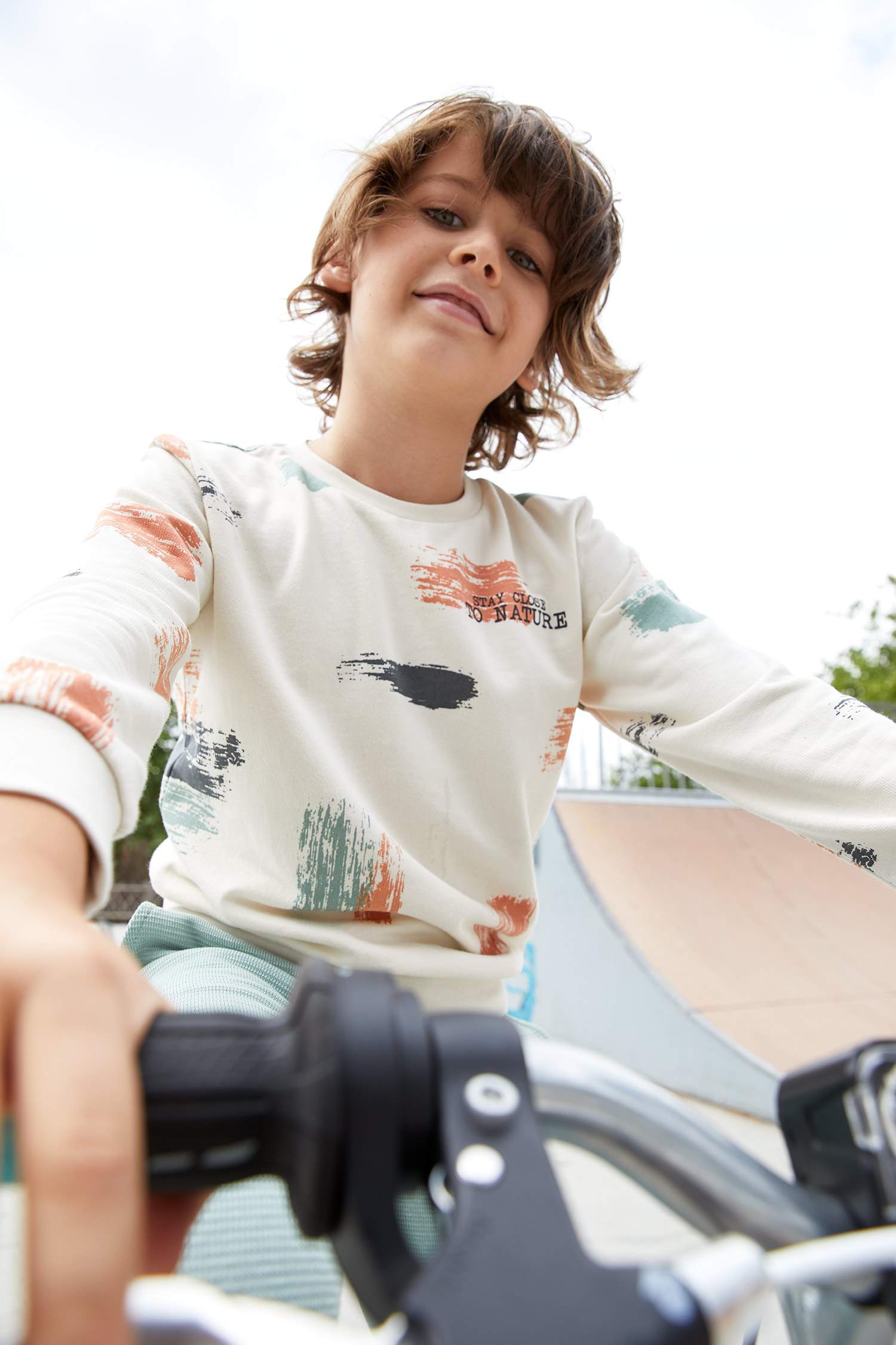 Erkek Çocuk Regular Fit Geometrik Desenli Bisiklet Yaka Sweatshirt