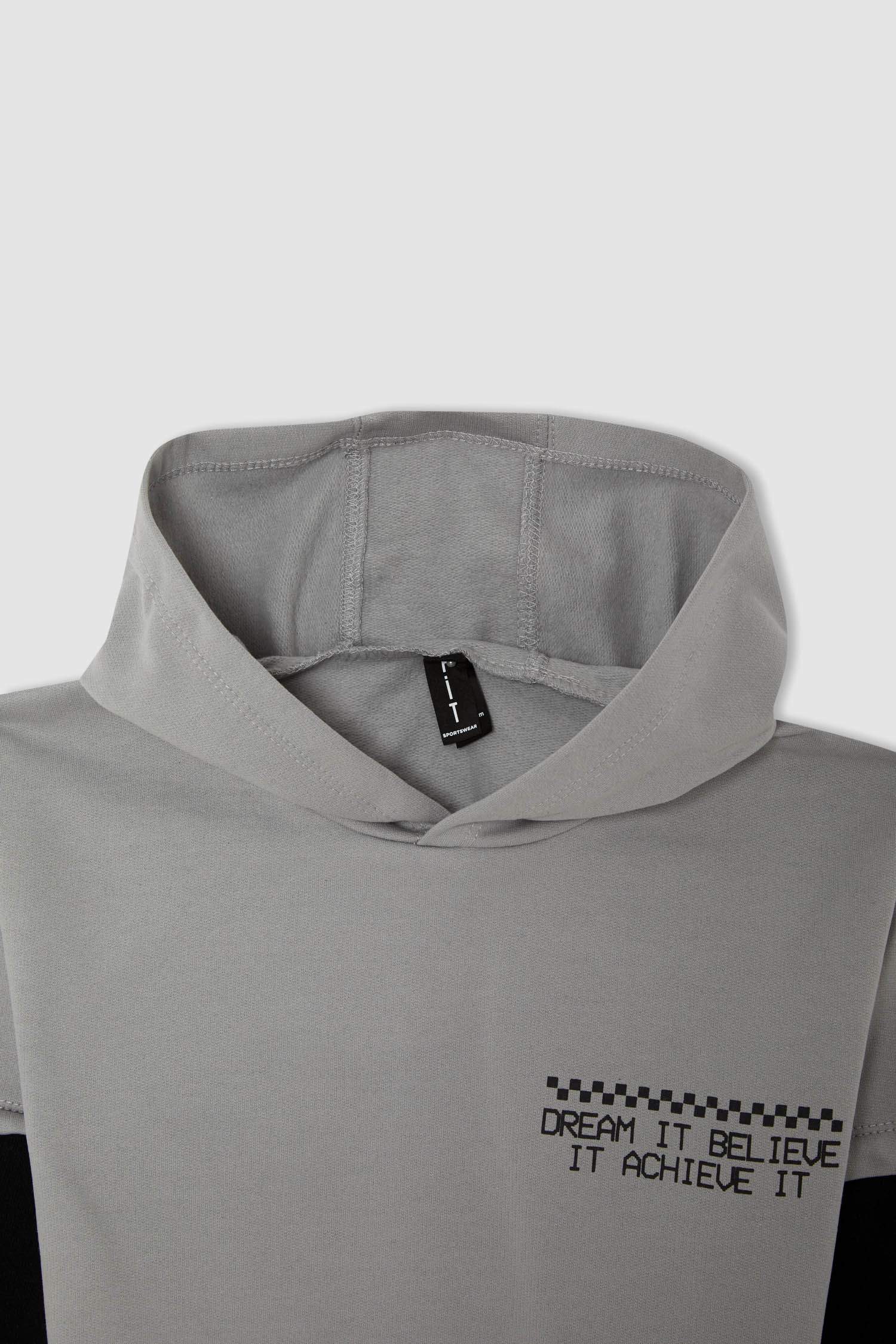 Erkek Çocuk Slogan Baskılı Kapüşonlu Renk Bloklu Pamuklu Uzun Kollu Sweatshirt ve Jogger Eşofman Altı Takımı