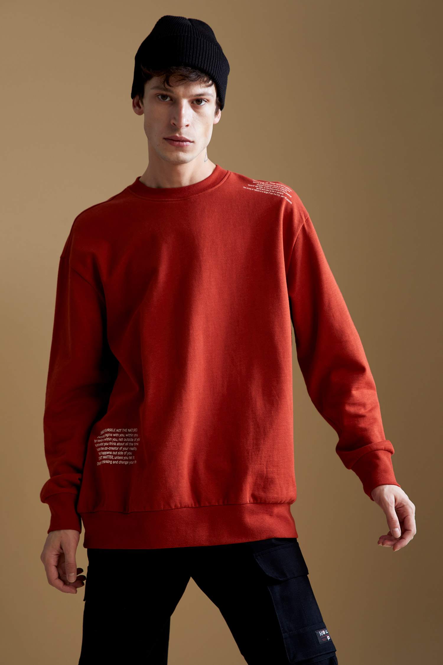 Oversize Fit Bisiklet Yaka Slogan Baskılı Uzun Kollu Sweatshirt