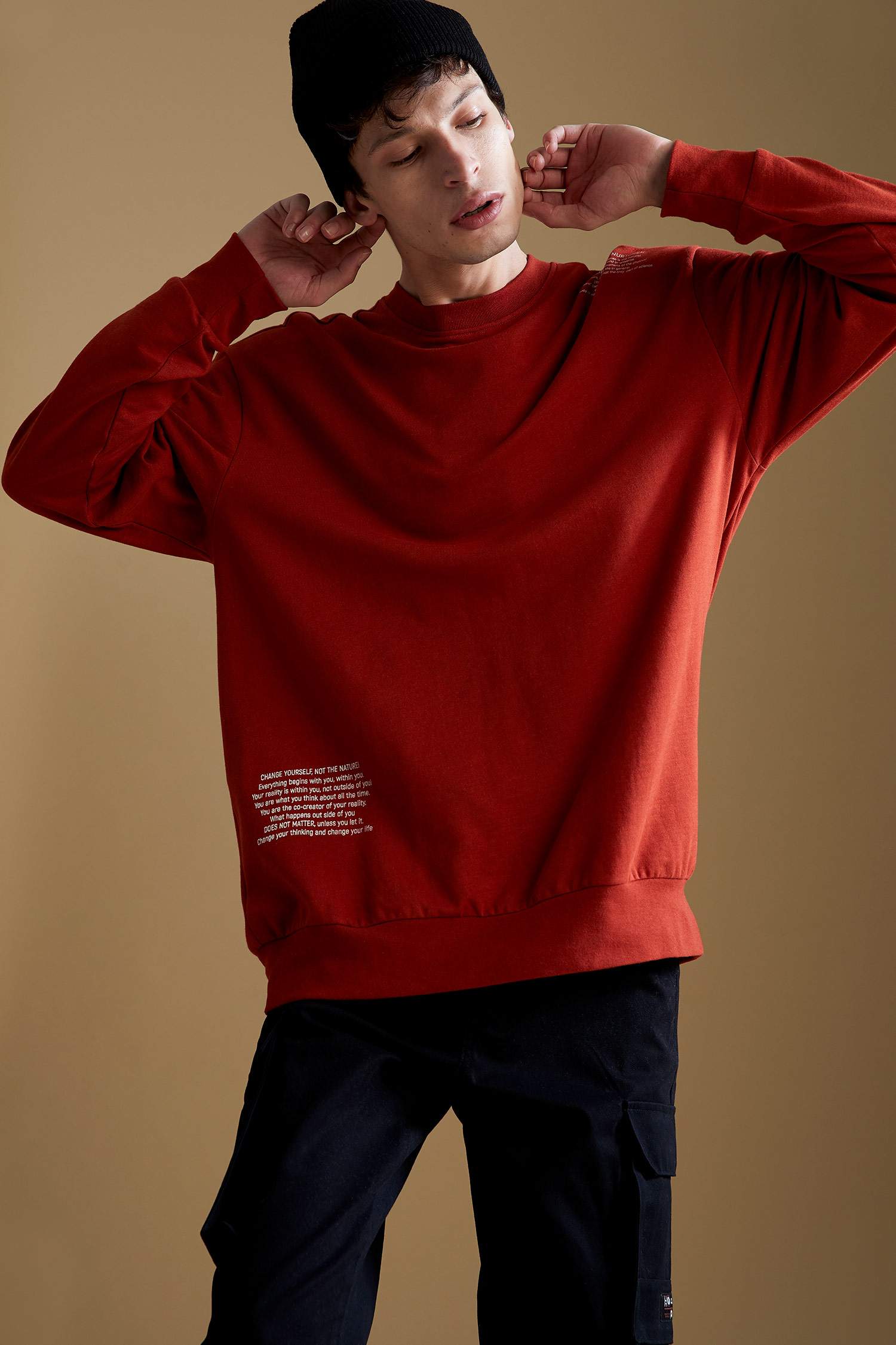 Oversize Fit Bisiklet Yaka Slogan Baskılı Uzun Kollu Sweatshirt