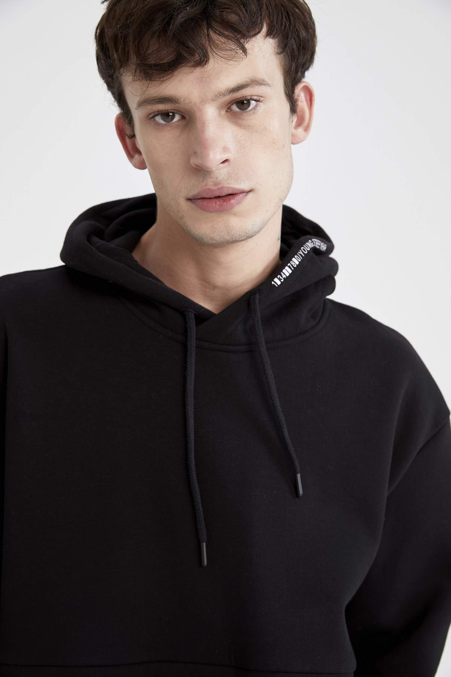 Oversize Fit Kapüşonlu İçi Yumuşak Tüylü Uzun Kollu Sweatshirt