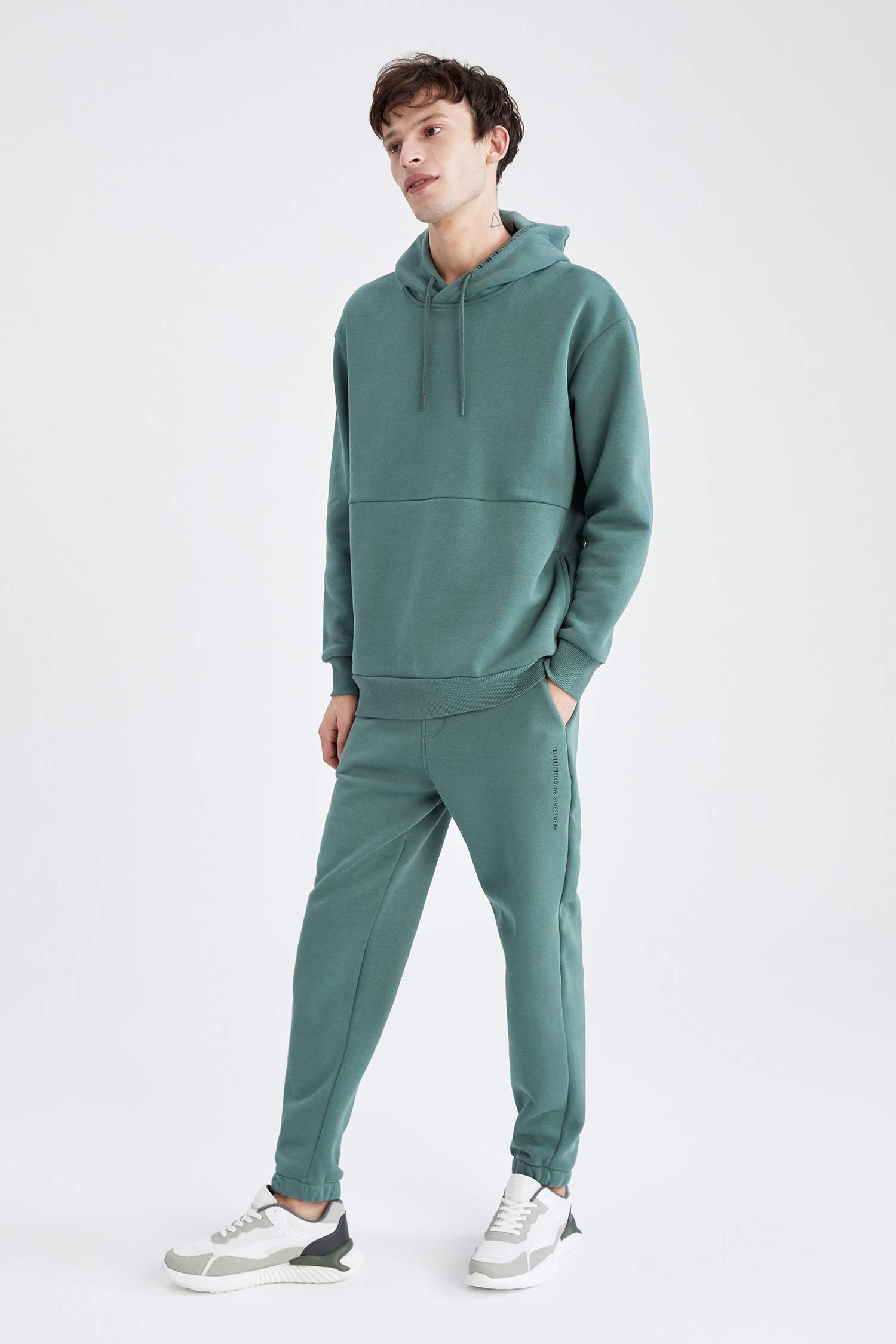 Oversize Fit Kapüşonlu İçi Yumuşak Tüylü Uzun Kollu Sweatshirt
