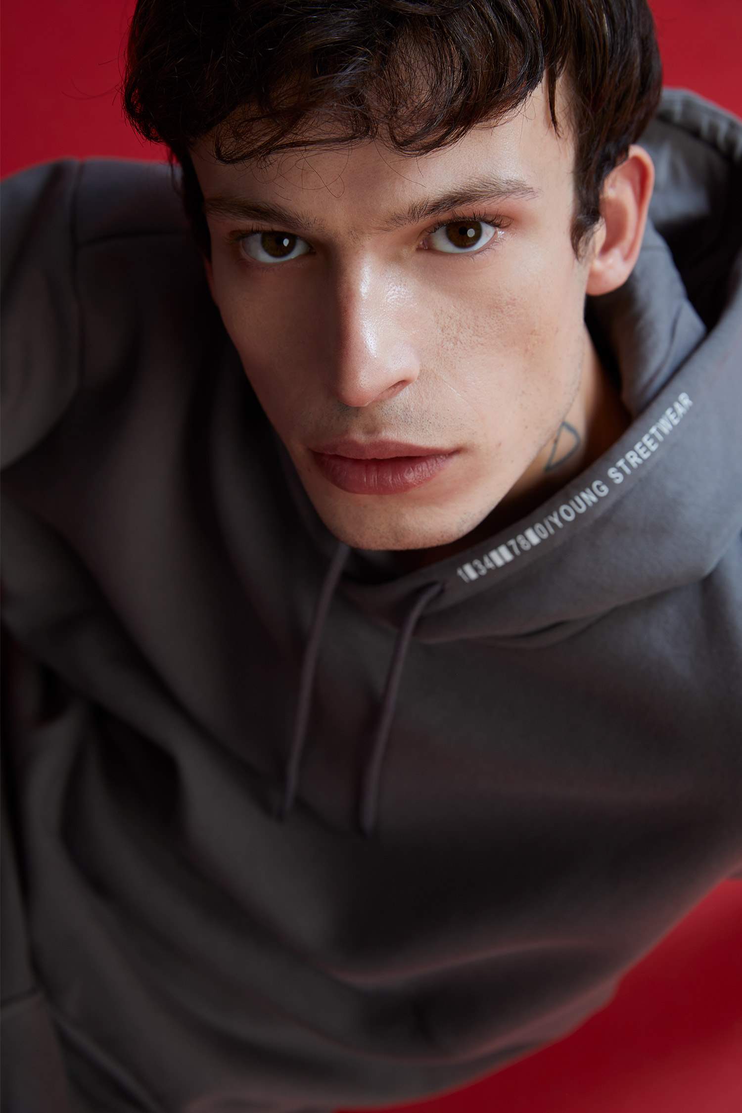 Oversize Fit Kapüşonlu İçi Yumuşak Tüylü Uzun Kollu Sweatshirt