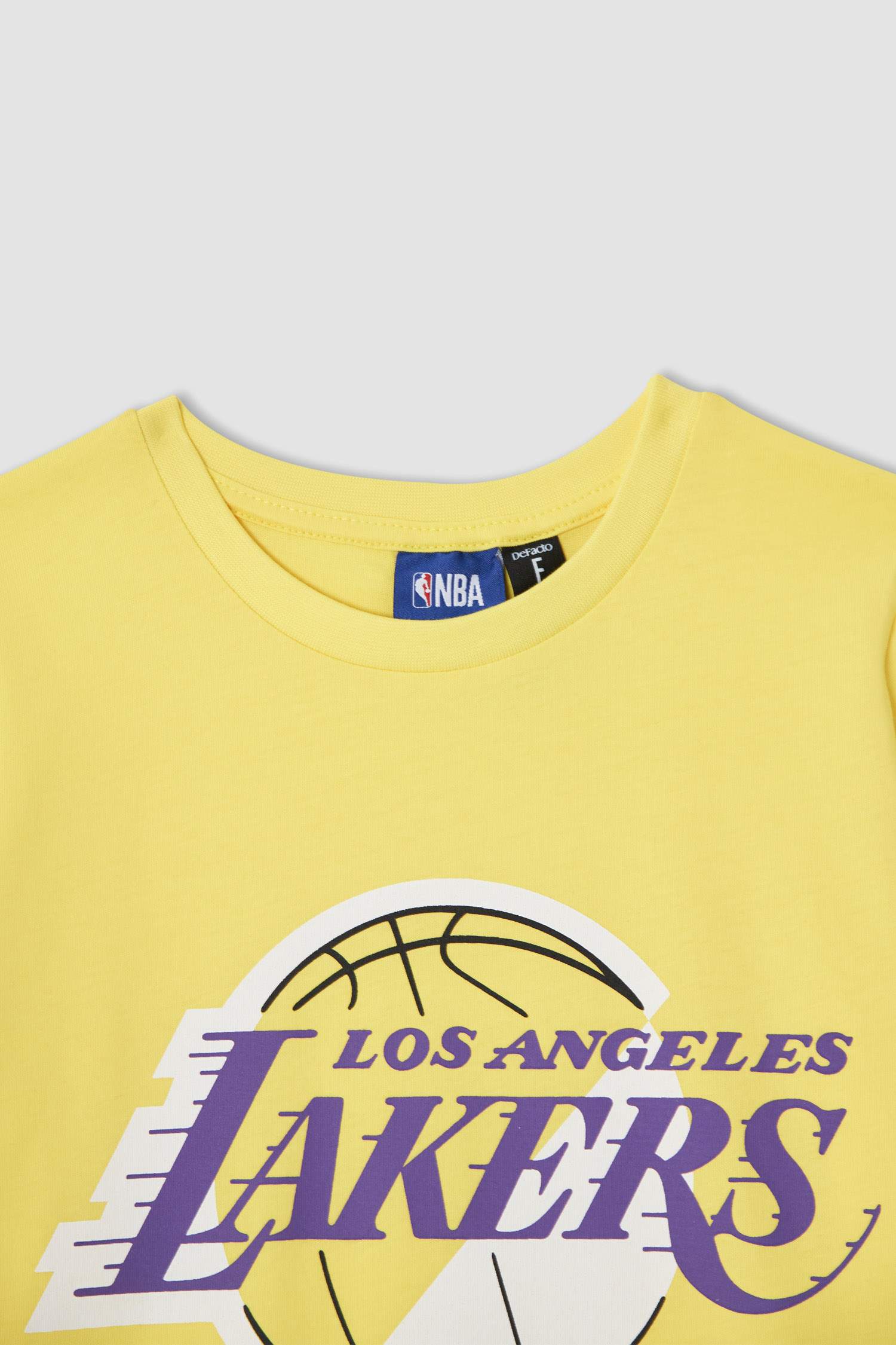 Erkek Çocuk NBA Lisanslı Los Angeles Lakers Baskılı Kısa Kollu Tişört
