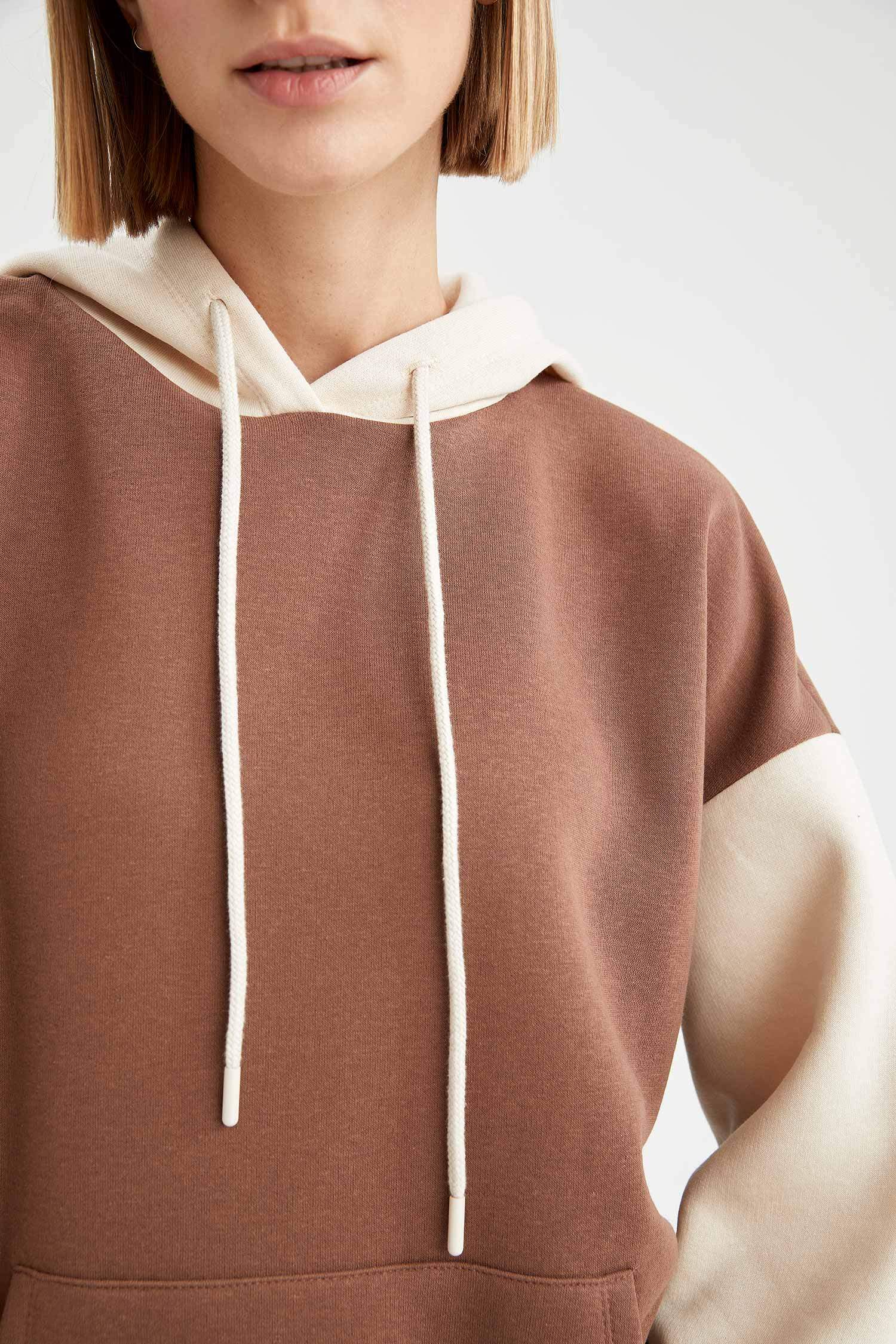 Oversize Fit Kapüşonlu Kanguru Cepli Uzun Kollu Sweatshirt