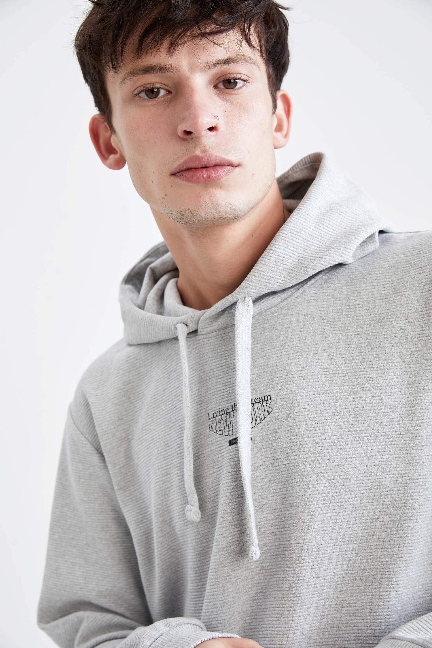 Regular Fit Slogan Desenli Uzun Kollu Sweatshirt