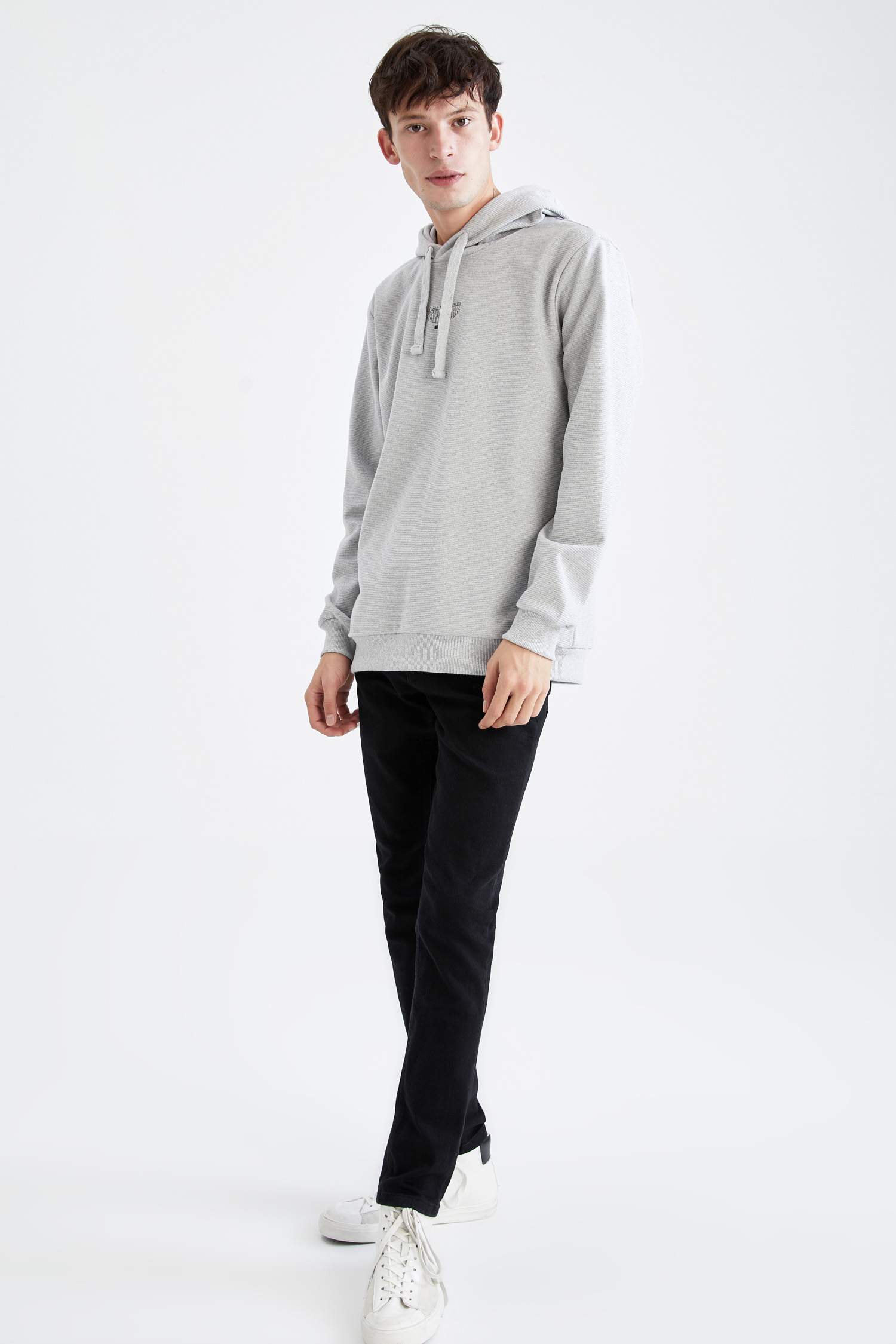 Regular Fit Slogan Desenli Uzun Kollu Sweatshirt