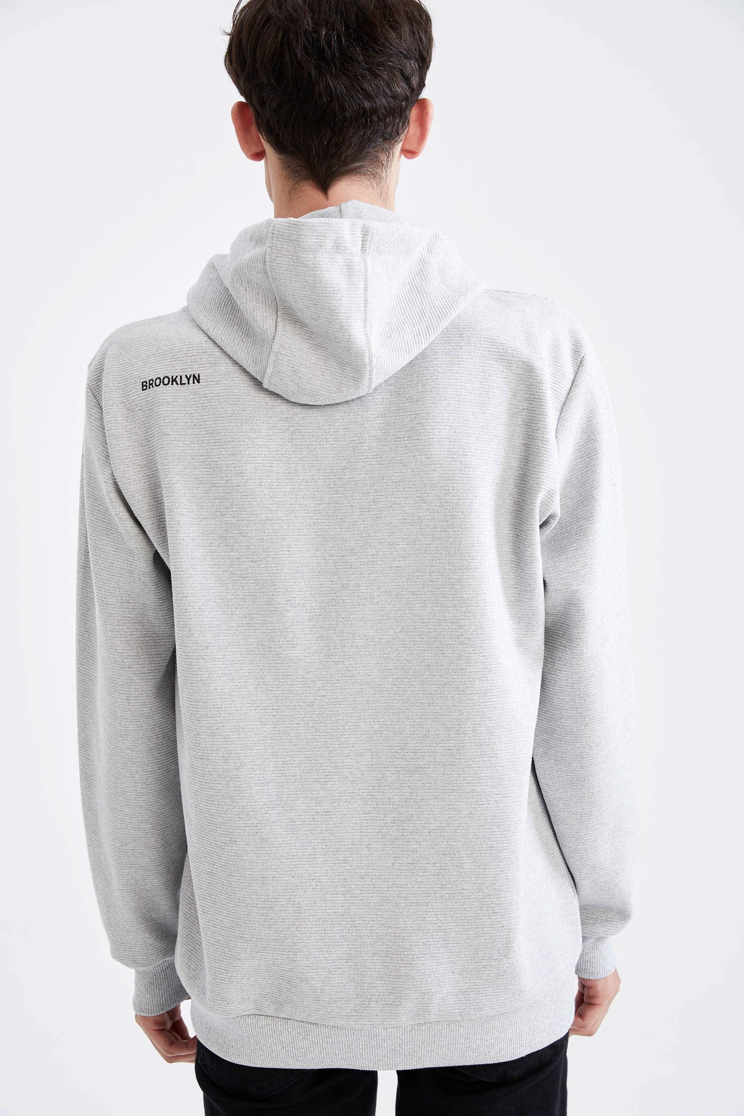 Regular Fit Slogan Desenli Uzun Kollu Sweatshirt