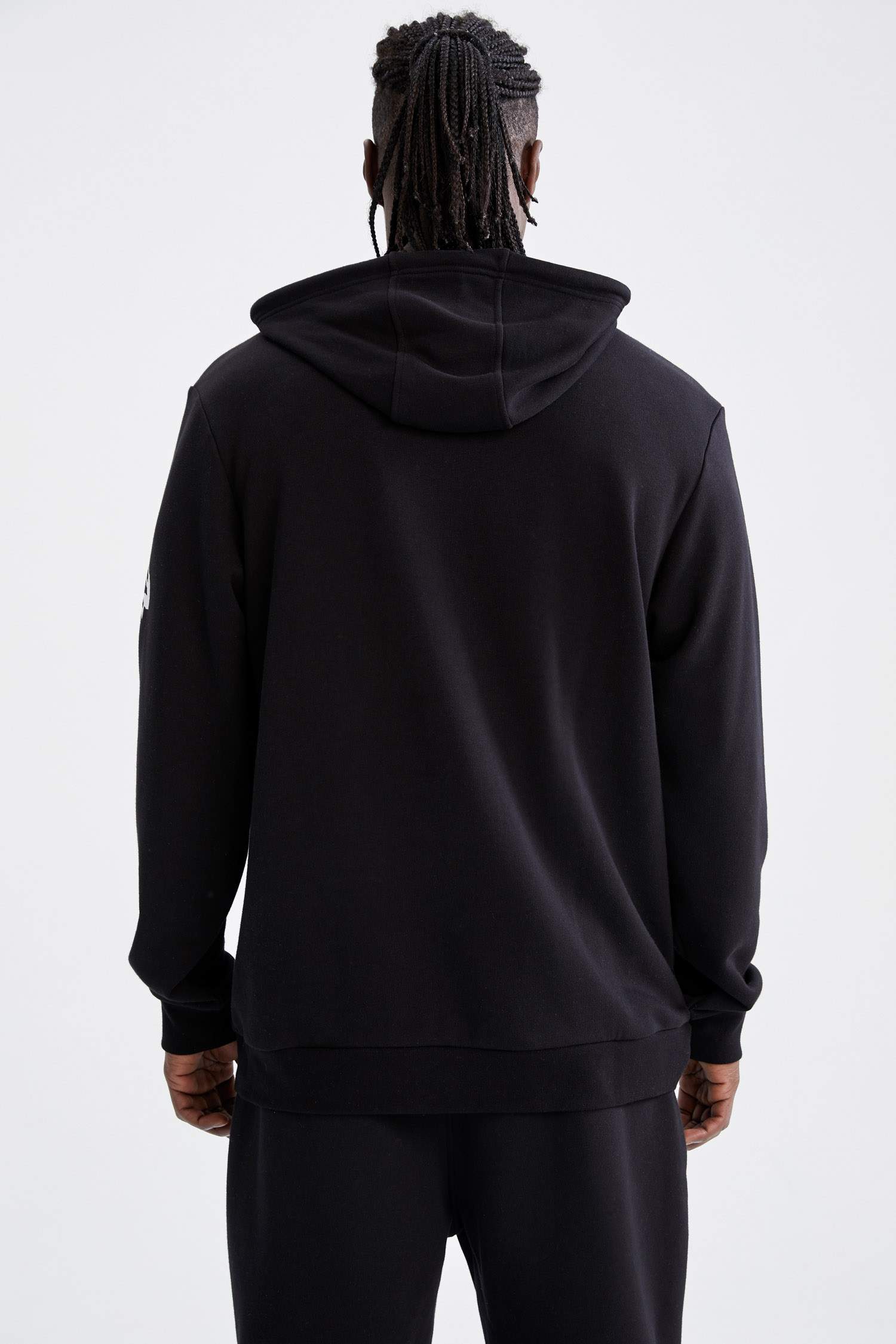 Defacto Fit Shaquille O'Neal Lisanslı Standart Fit Kapüşonlu Fermuarlı Sweatshirt