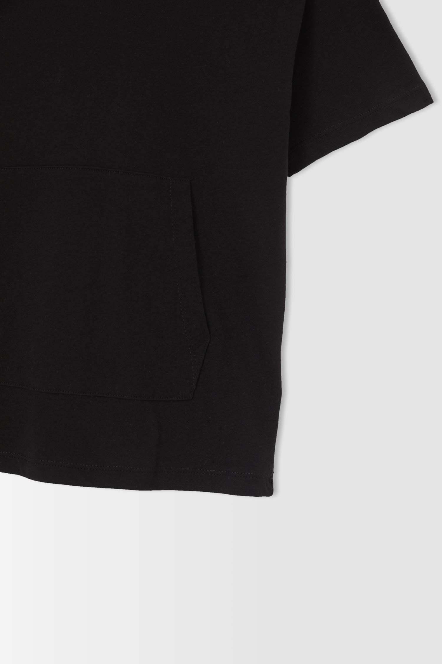 Erkek Çocuk Oversize Fit Kapüşonlu Kısa Kollu Tişört