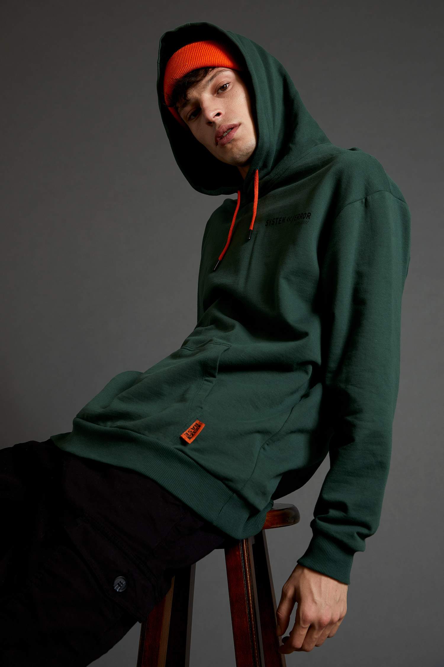 Oversize Fit Kapüşonlu Kanguru Cepli Uzun Kollu Sweatshirt