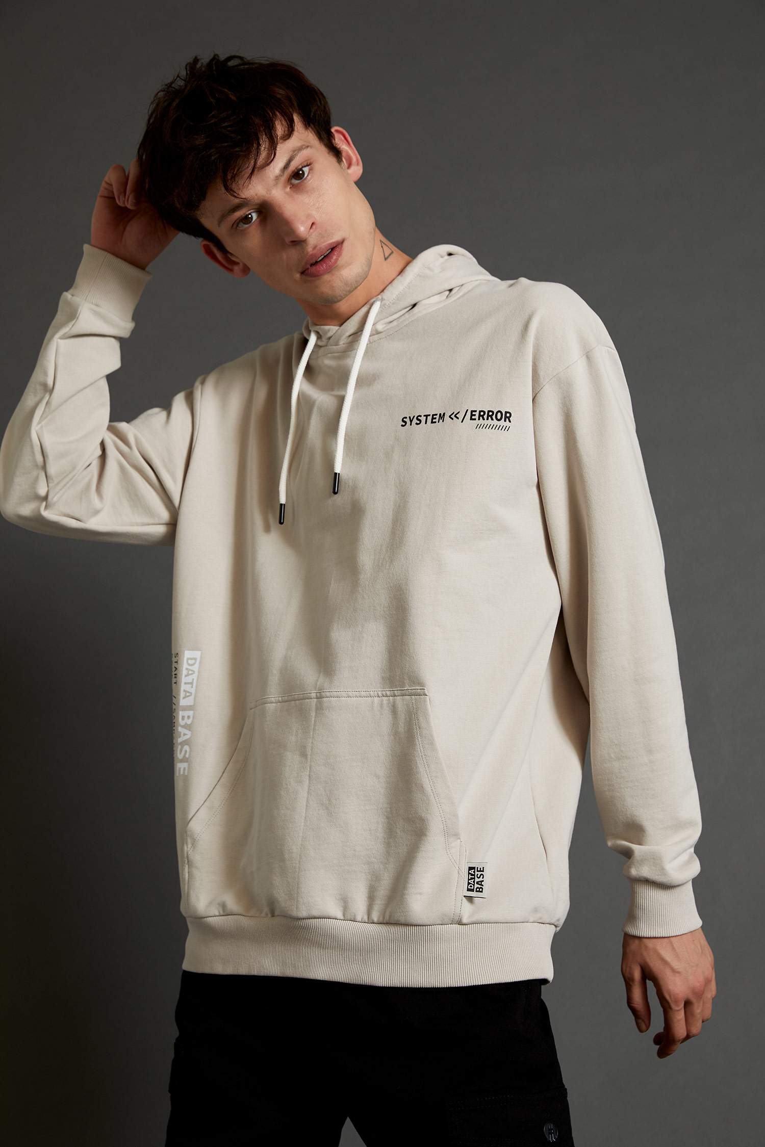Oversize Fit Kapüşonlu Kanguru Cepli Uzun Kollu Sweatshirt