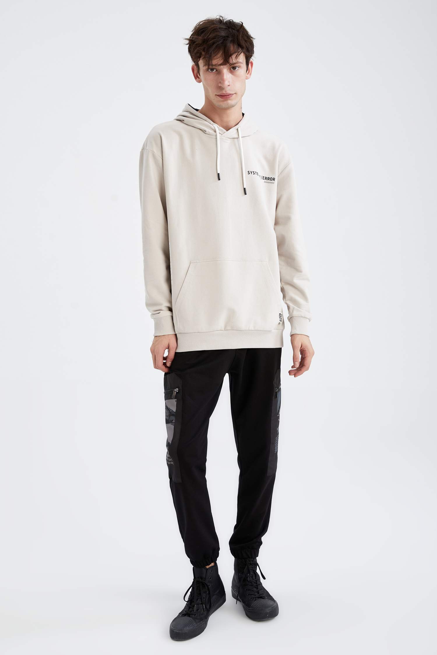 Oversize Fit Kapüşonlu Kanguru Cepli Uzun Kollu Sweatshirt