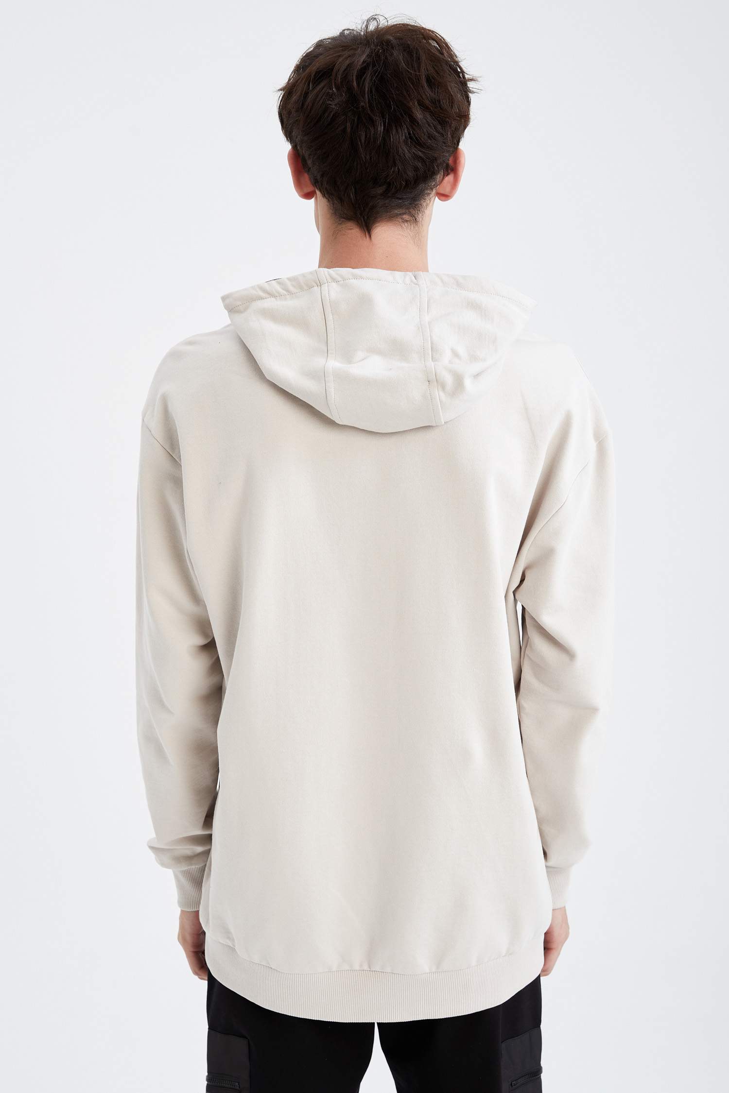 Oversize Fit Kapüşonlu Kanguru Cepli Uzun Kollu Sweatshirt