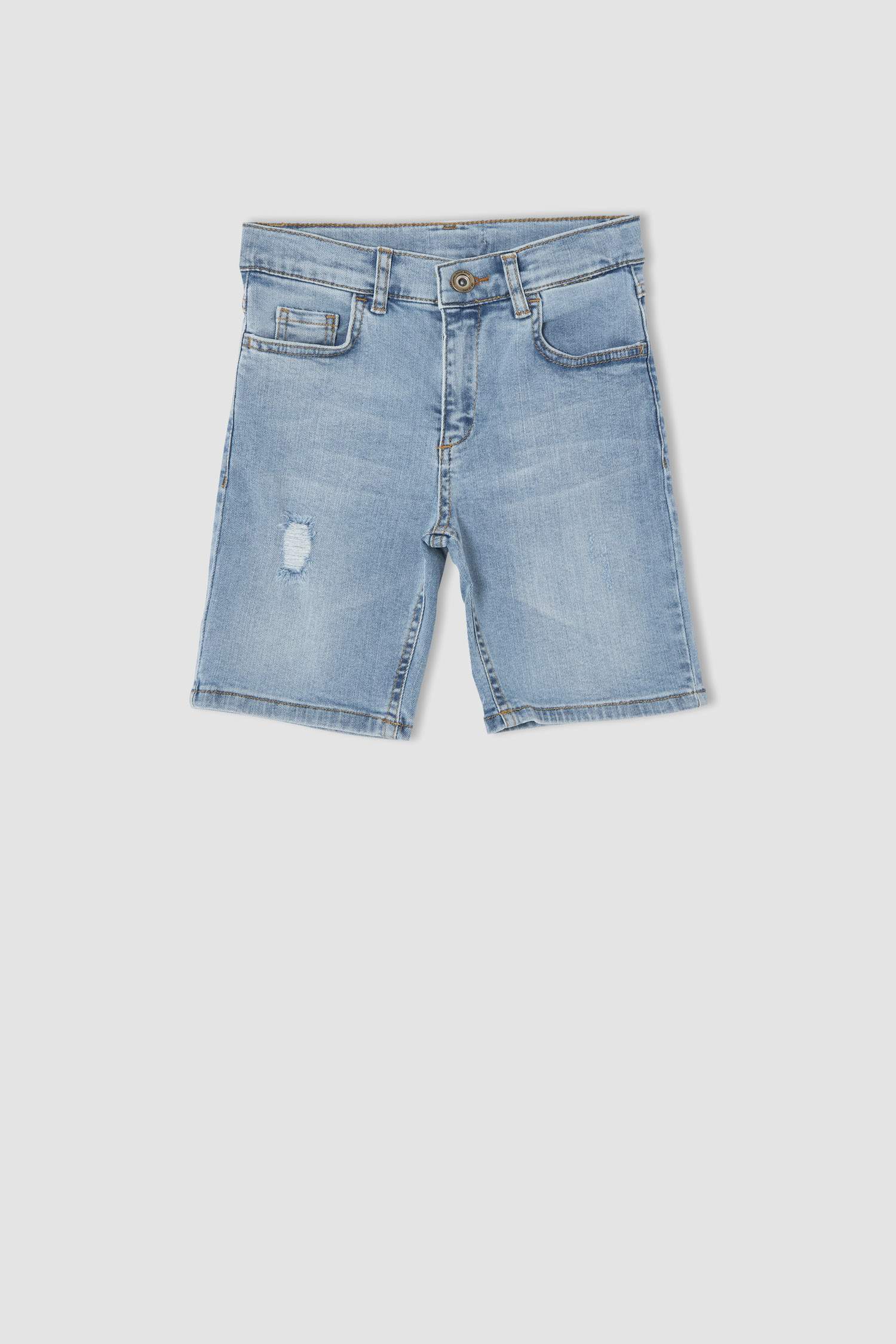 Erkek Çocuk Regular Fit Yırtık Detaylı Jean Bermuda Şort