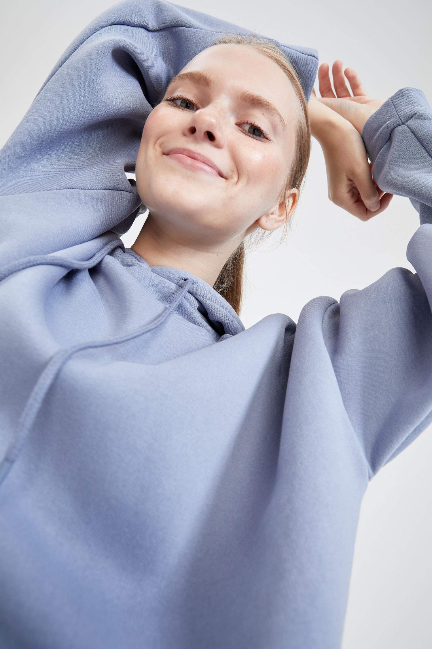 Basic Kapüşonlu İçi Polarlı Relax Fit Sweatshirt