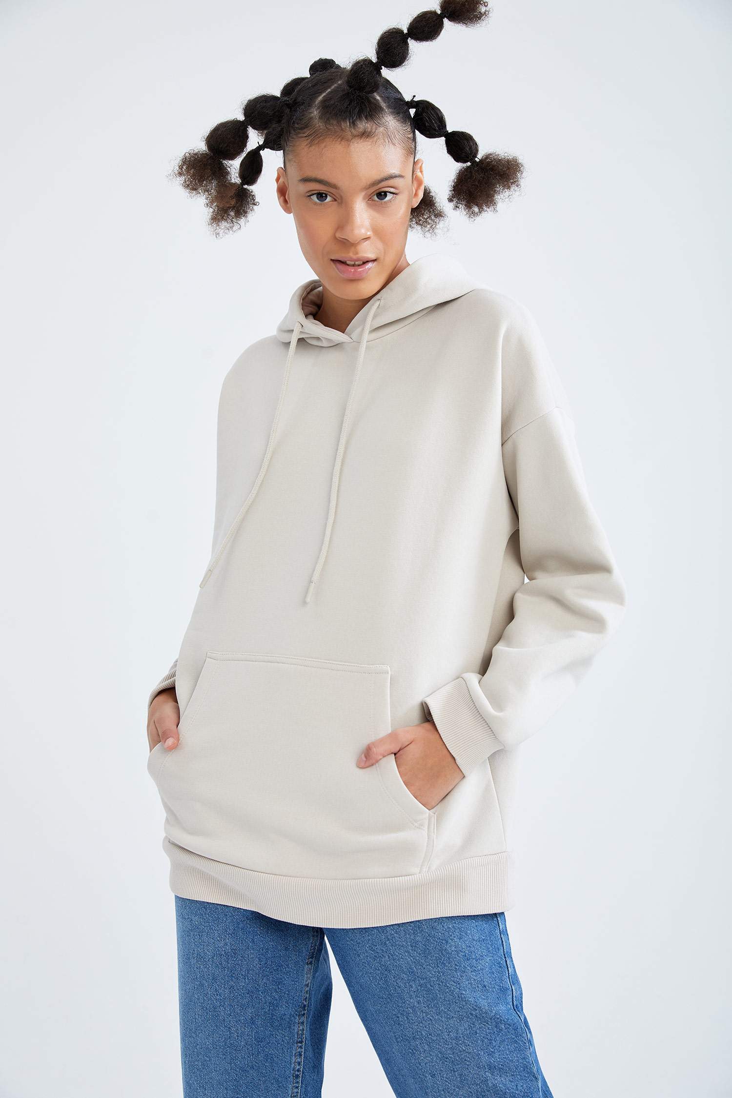 İçi Yumuşak Tüylü Kapüşonlu Kanguru Cepli Relax Fit Sweatshirt