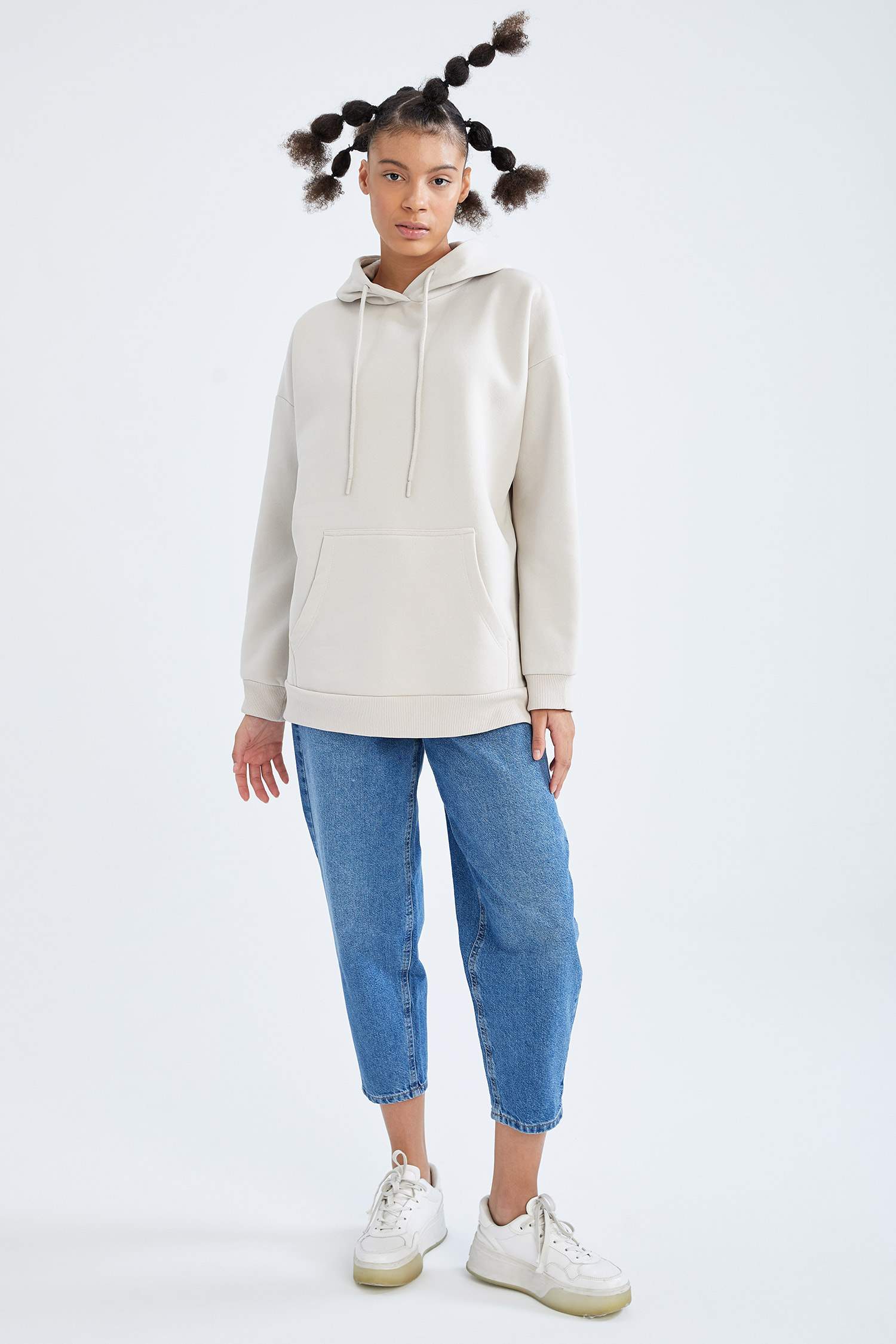 İçi Yumuşak Tüylü Kapüşonlu Kanguru Cepli Relax Fit Sweatshirt