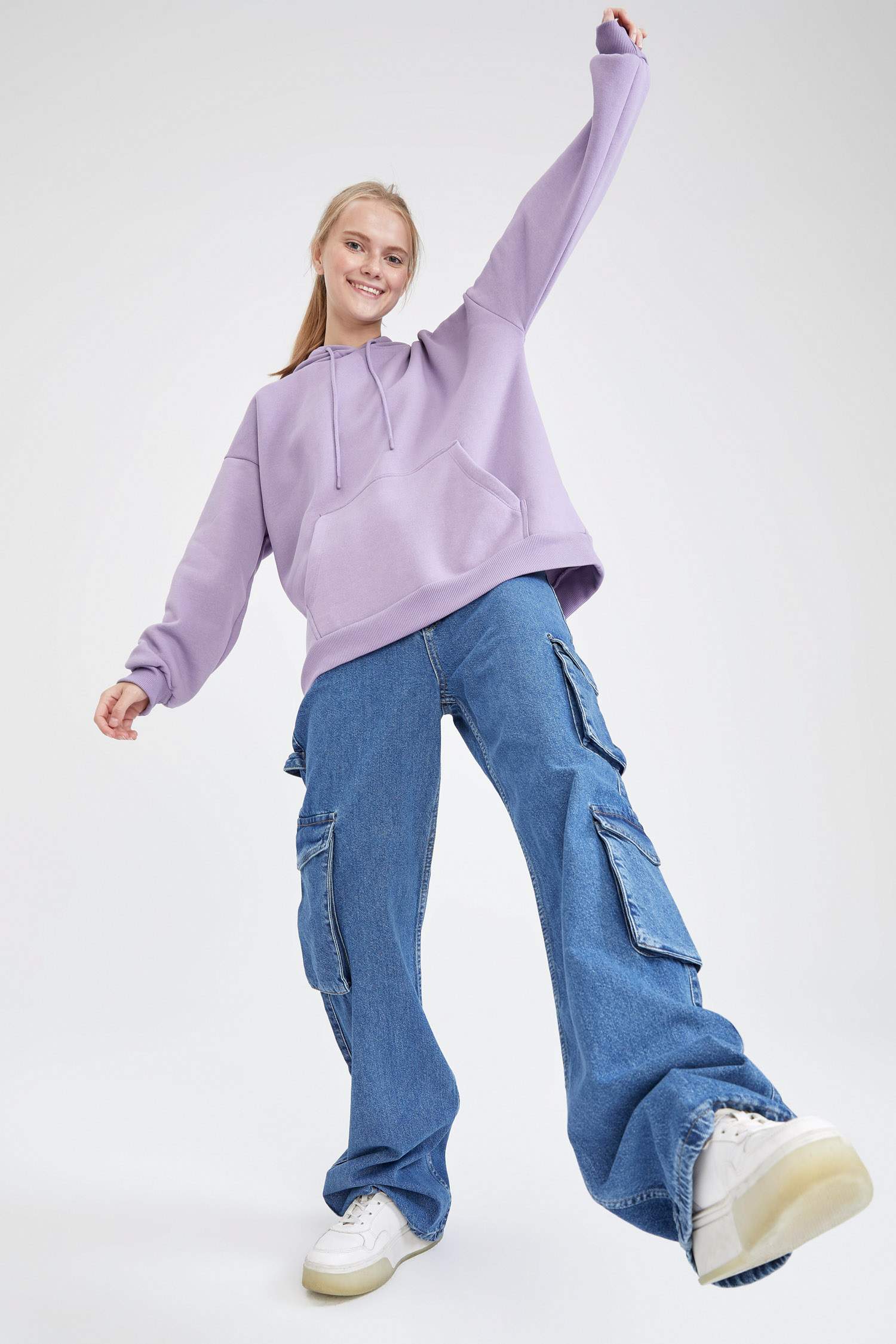 Regular Fit Cepli Uzun Kollu Sweatshirt