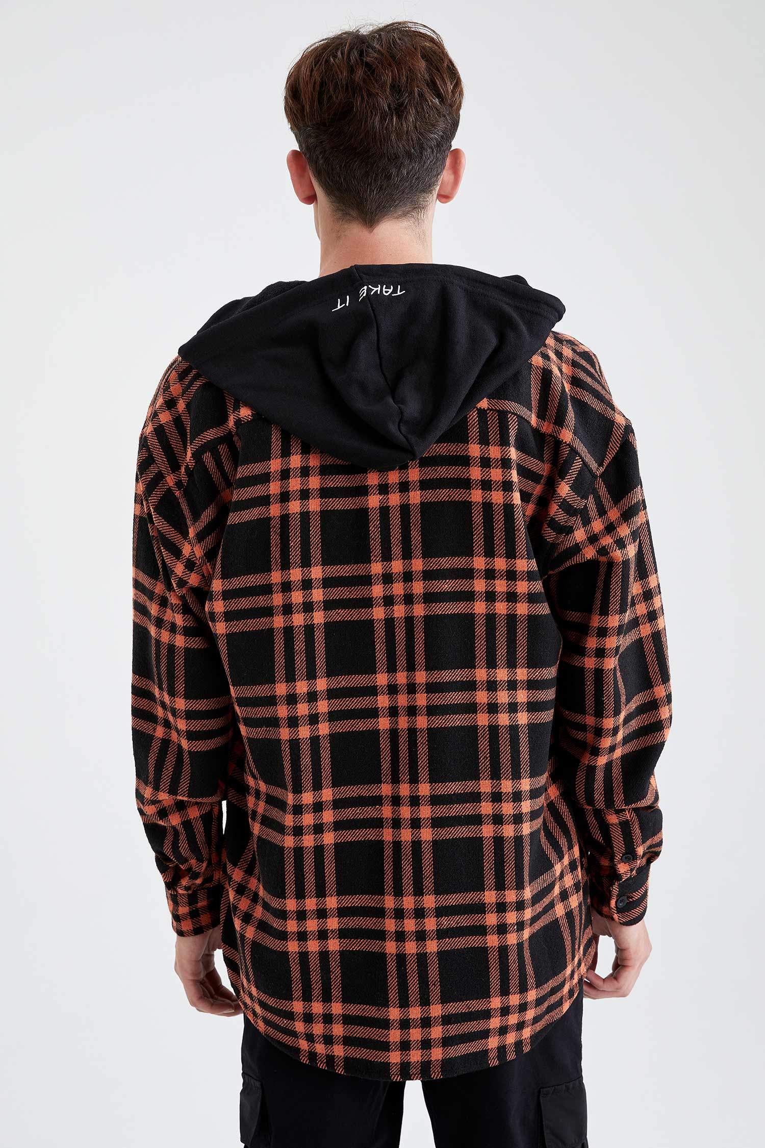 Oversize Fit Kapüşonlu Ekose Desenli Uzun Kollu Oduncu Gömlek
