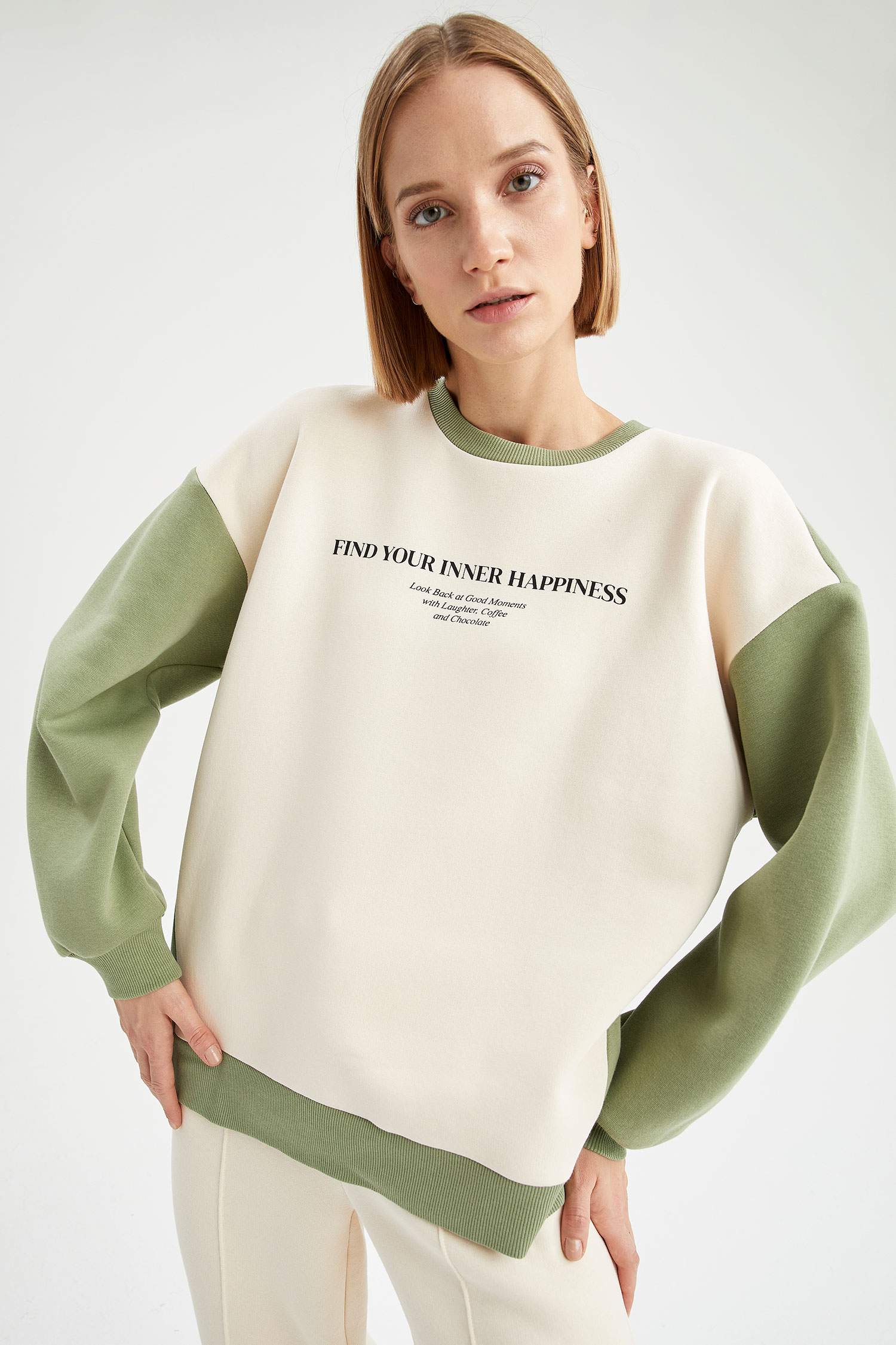 Regular Fit Bisiklet Yaka Baskılı Uzun Kollu Sweatshirt